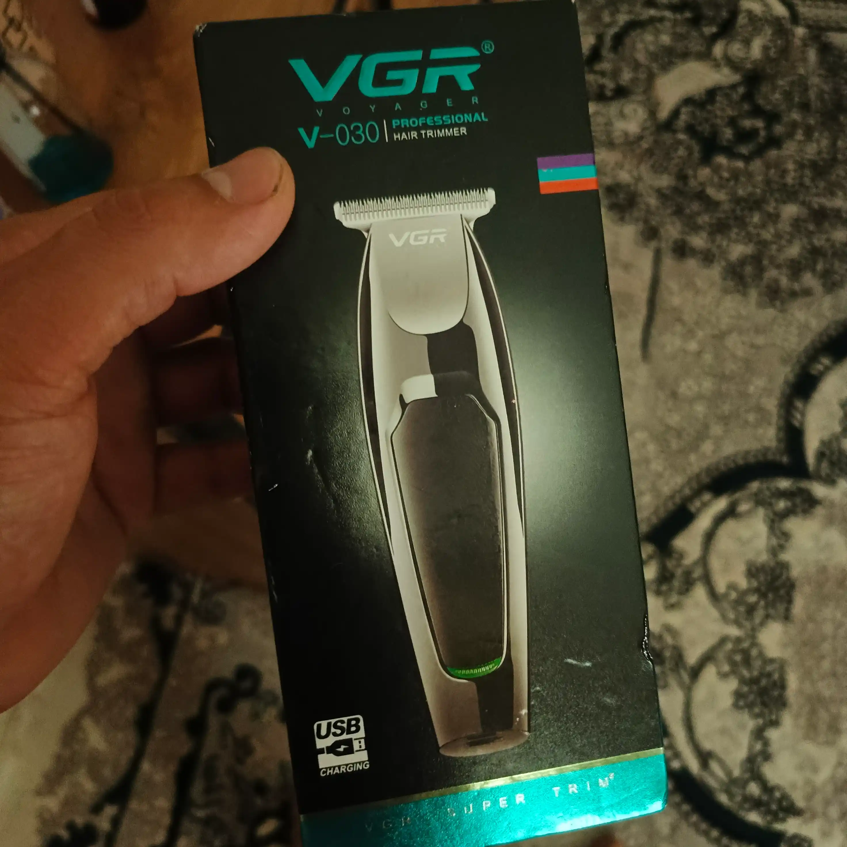 Professional simsiz trimmer VGR V-071, V-030, V- soqol olish va soch kesish uchun mashinka