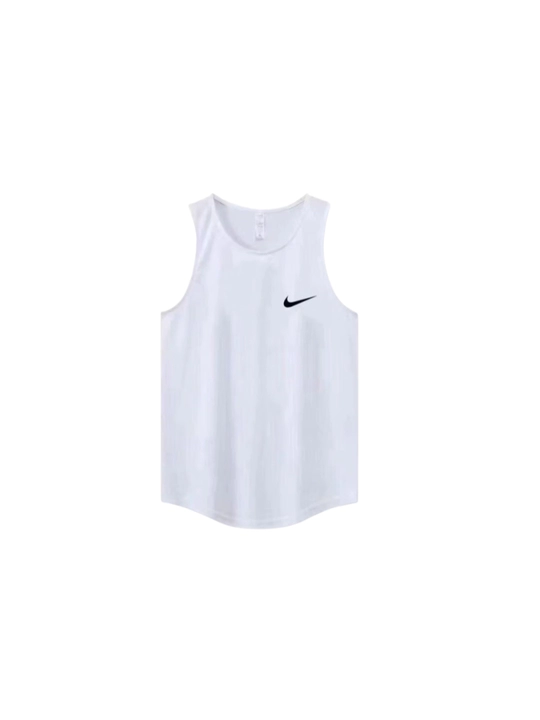 Nike uslubidagi erkaklar sport komplekti – mayka va shorti
