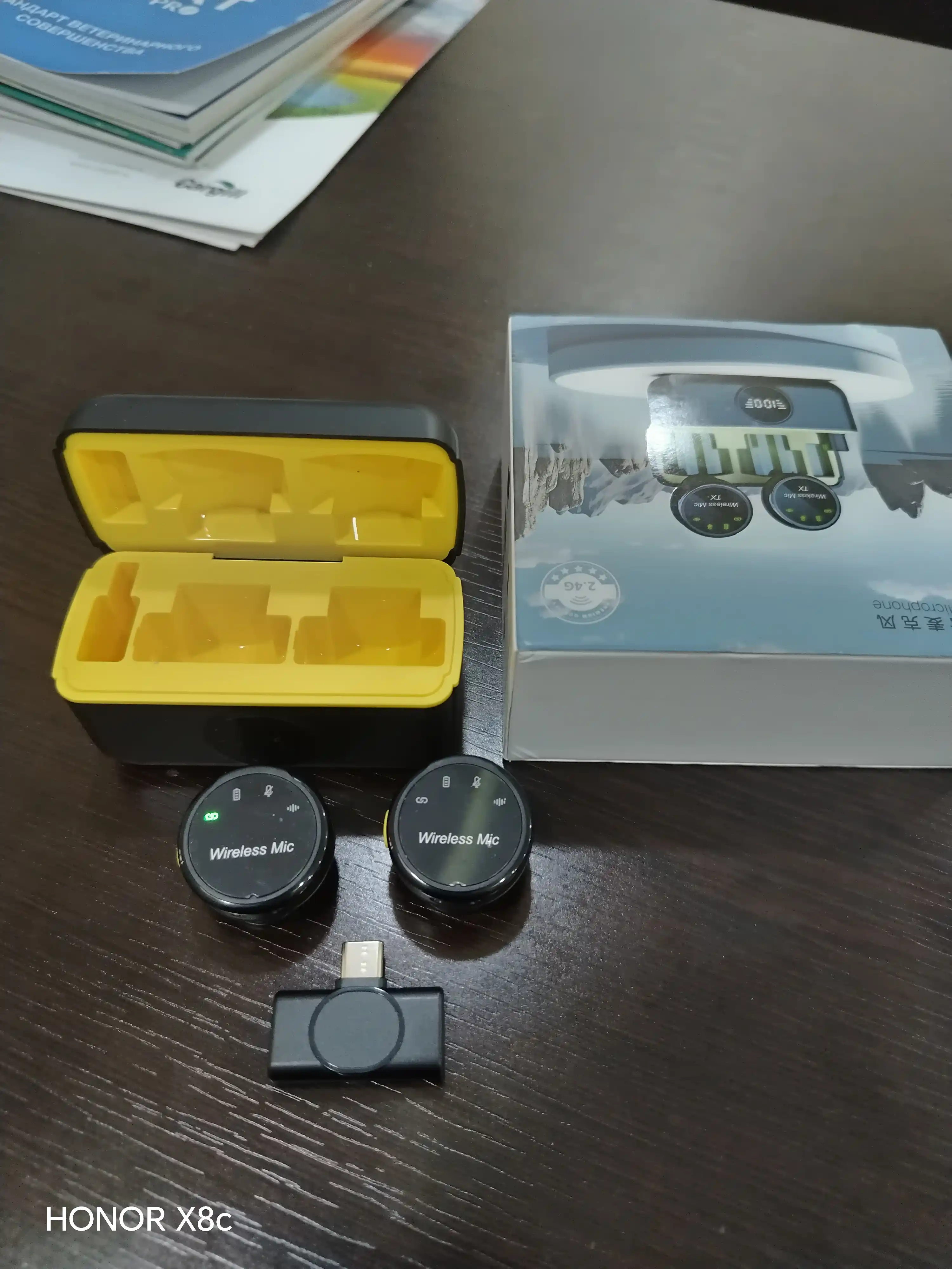 WIFIT simsiz mikrofon 2.4G zaryadlovchi qutichali — magnitli, yelka mikrofon uchun