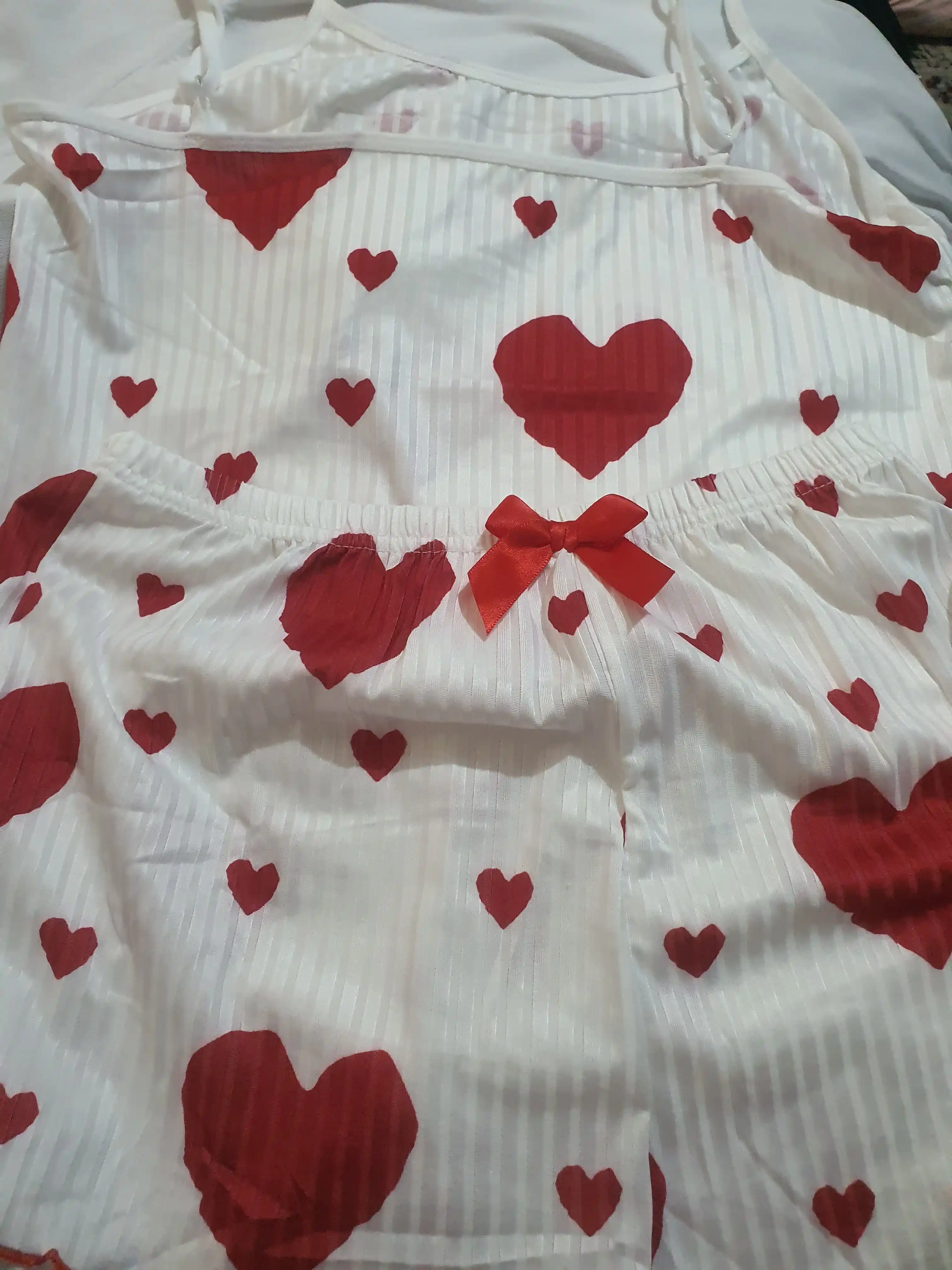 Pijama ayollar uchun, mayka va shortik