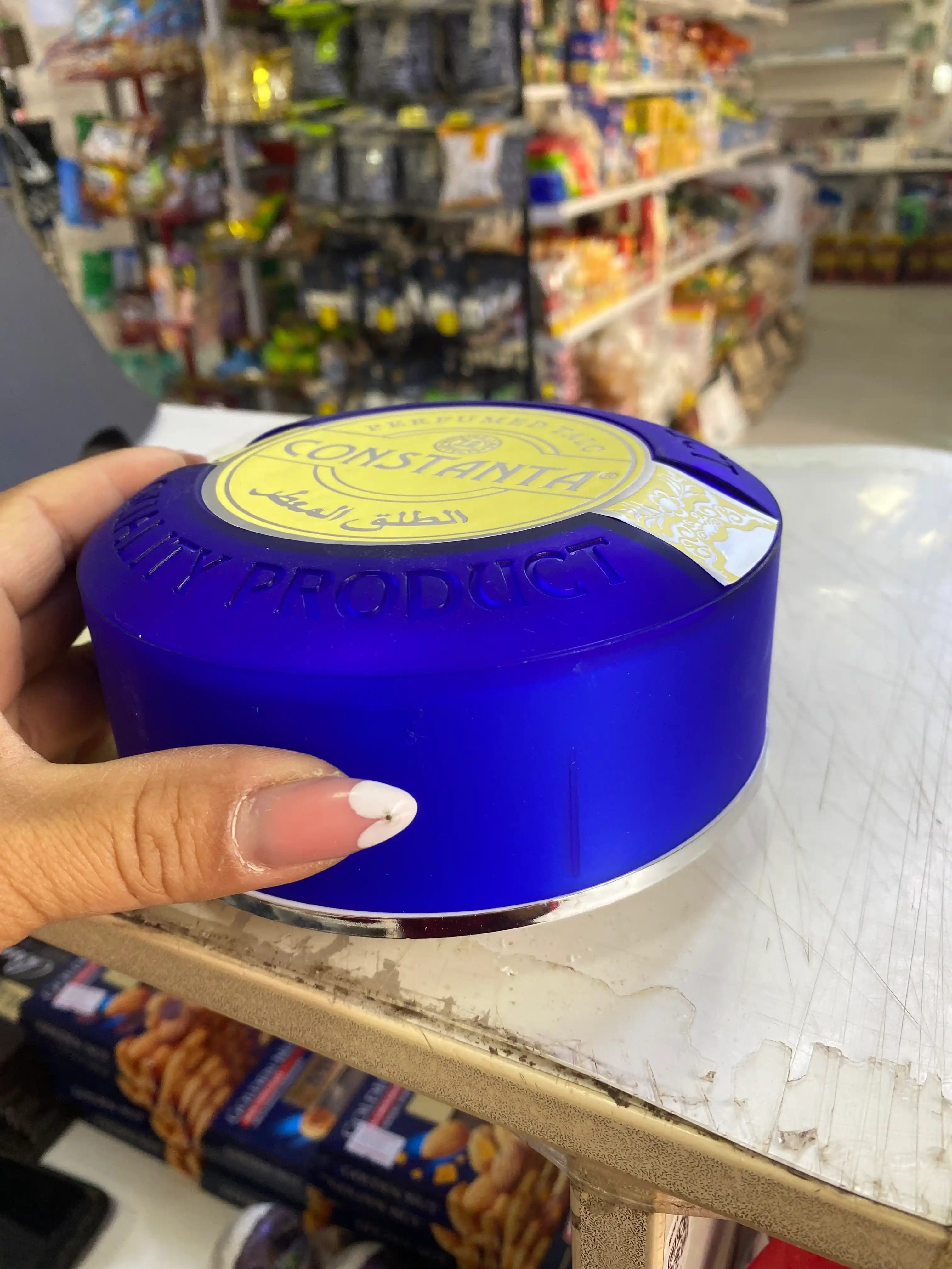 Вutun tana uchun parfyum hidli talk Constanta, 200 g