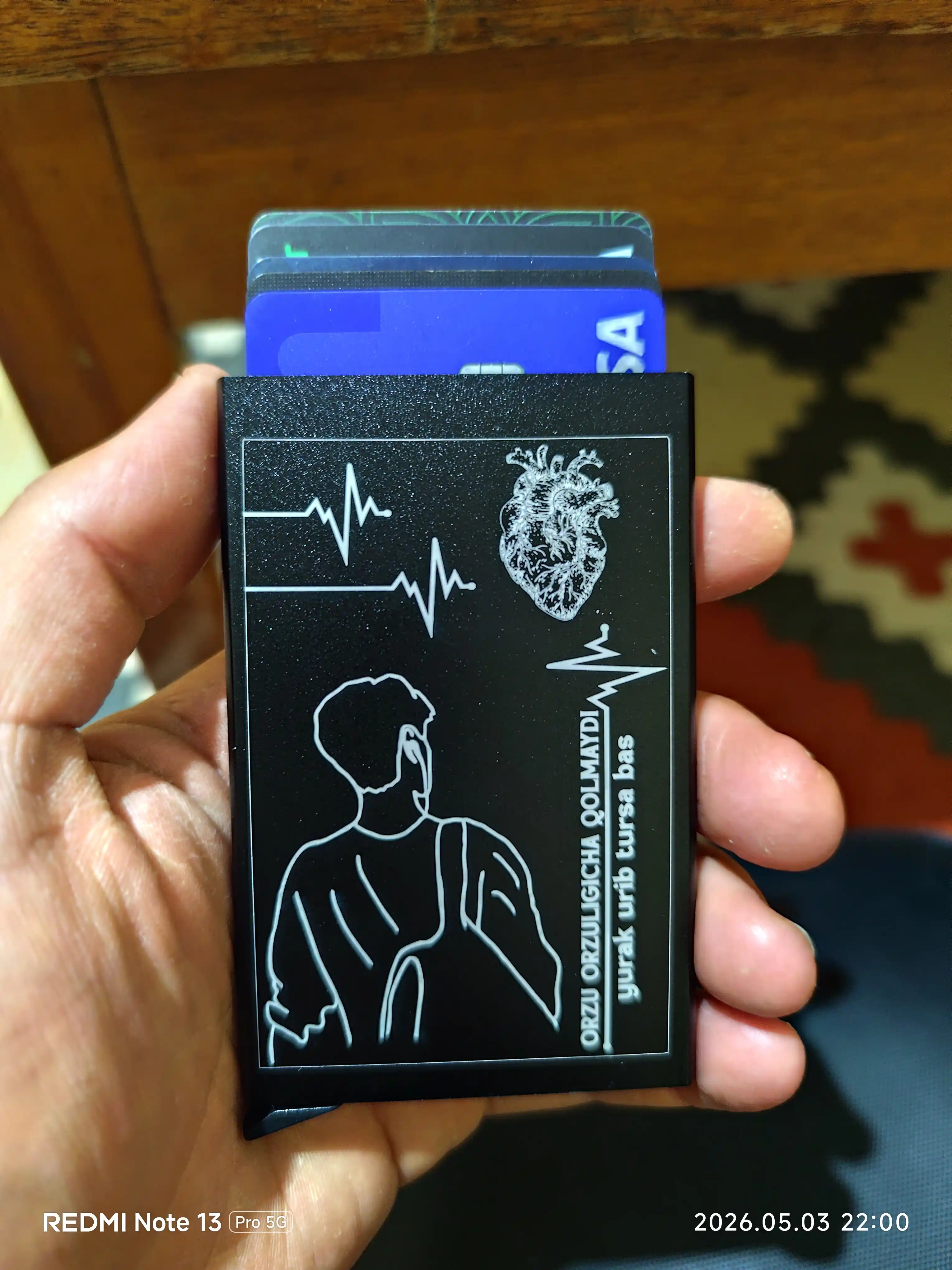Metall kartxolder — bank kartalari va ID kartalar uchun RFID himoyasi