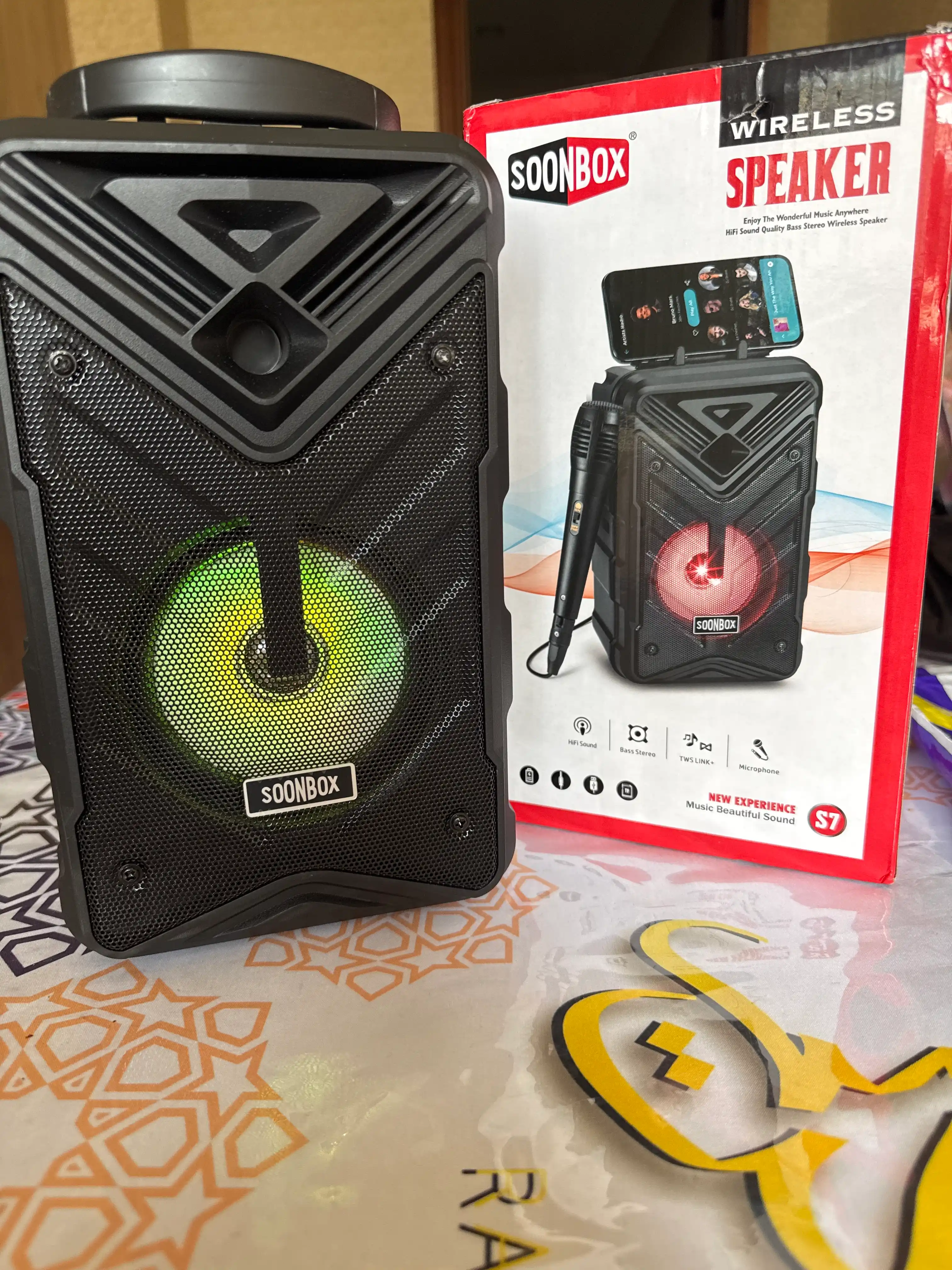 Soonbox S7 karaoke kolonka, Bluetooth, FM radio, mikrofonli, LED yoritgichli