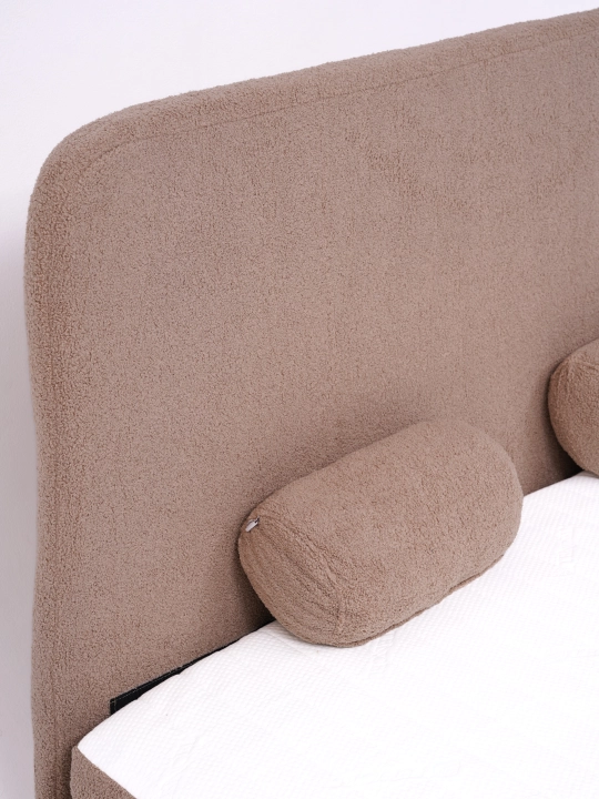 Karkassiz, ikki kishilik karavot, matras va yumshoq bosh qismi bilan, Sofa-bed