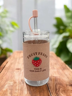 Розовый