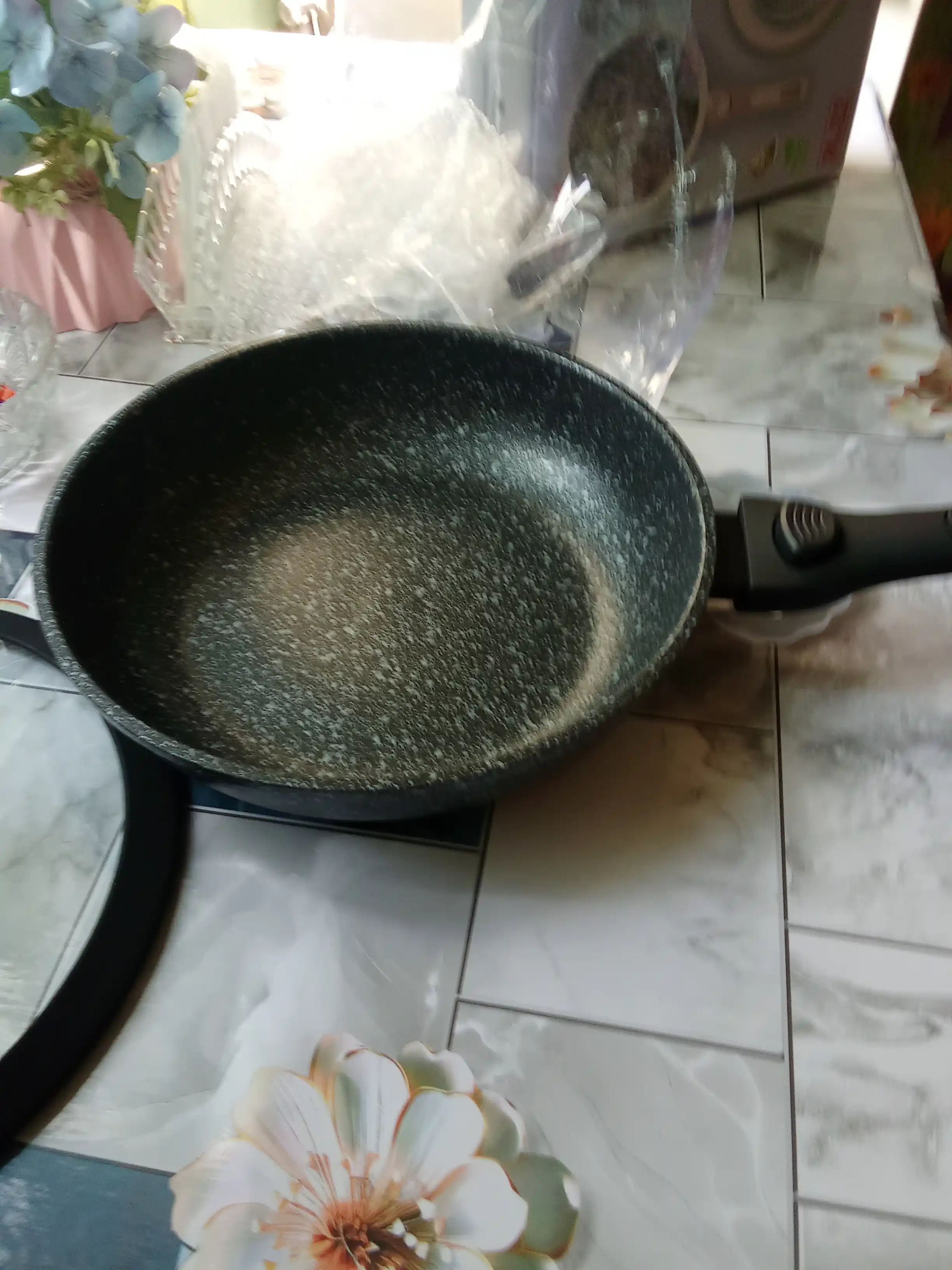 UAKEEN kuyishga qarshi tova, qopqoqli, granit qoplamali, 22, 24, 26, 28, 30 sm