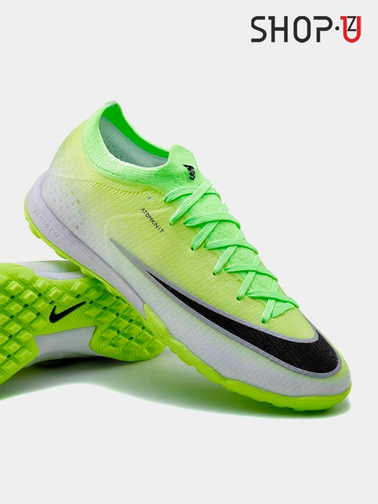 Футбольные бутсы Nike