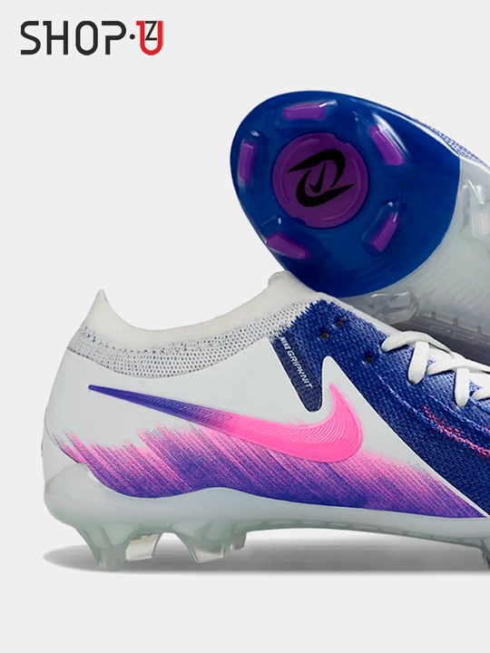 Футбольные бутсы Nike