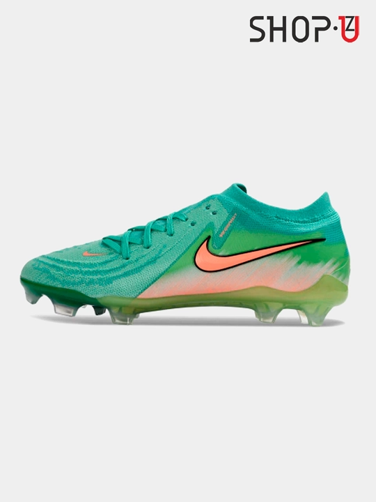 Футбольные бутсы Nike