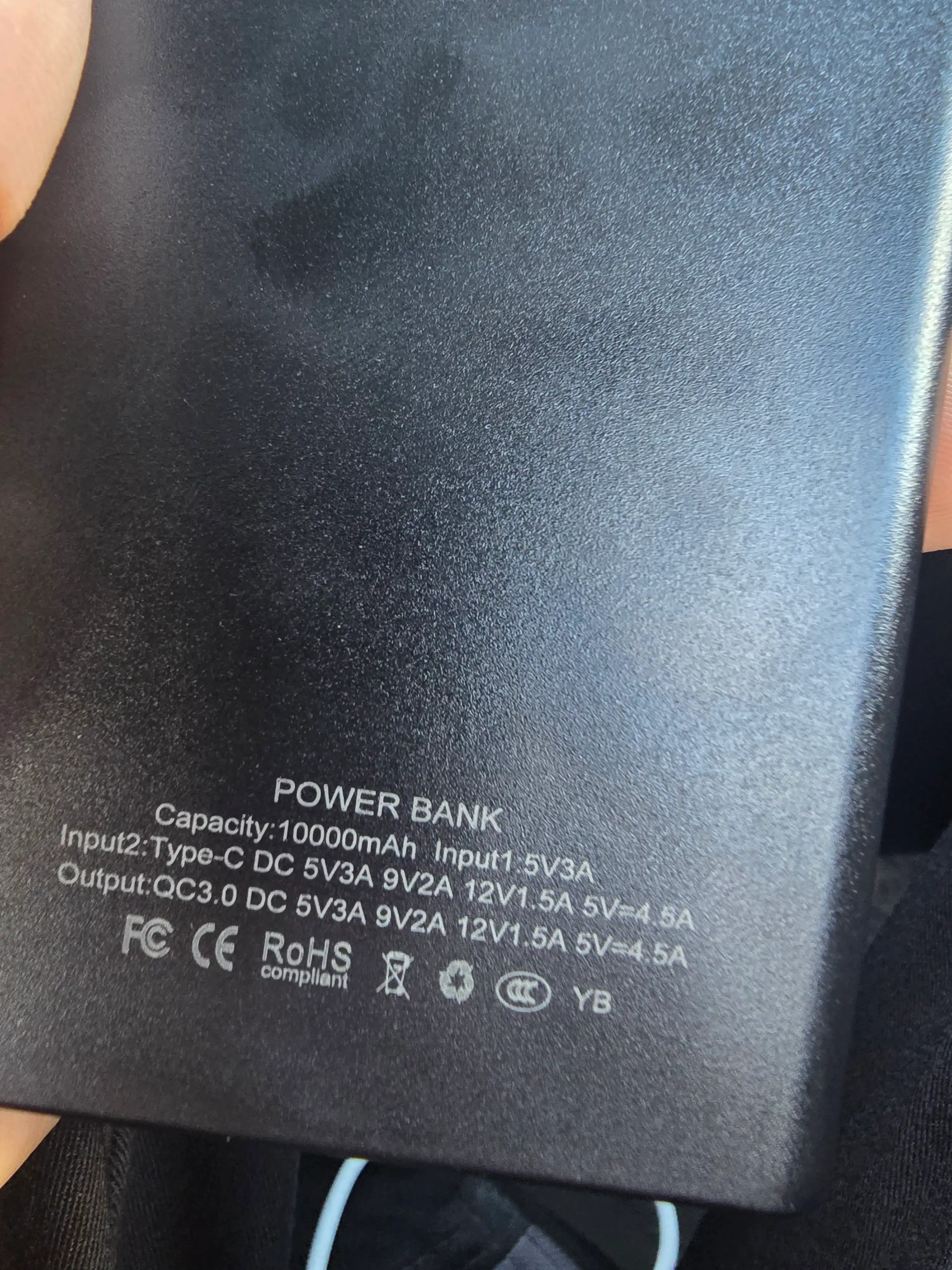 Power bank Tashqi akkumulyator, 20000 mA/soat, 22.5 vt, tez quvvat oladi