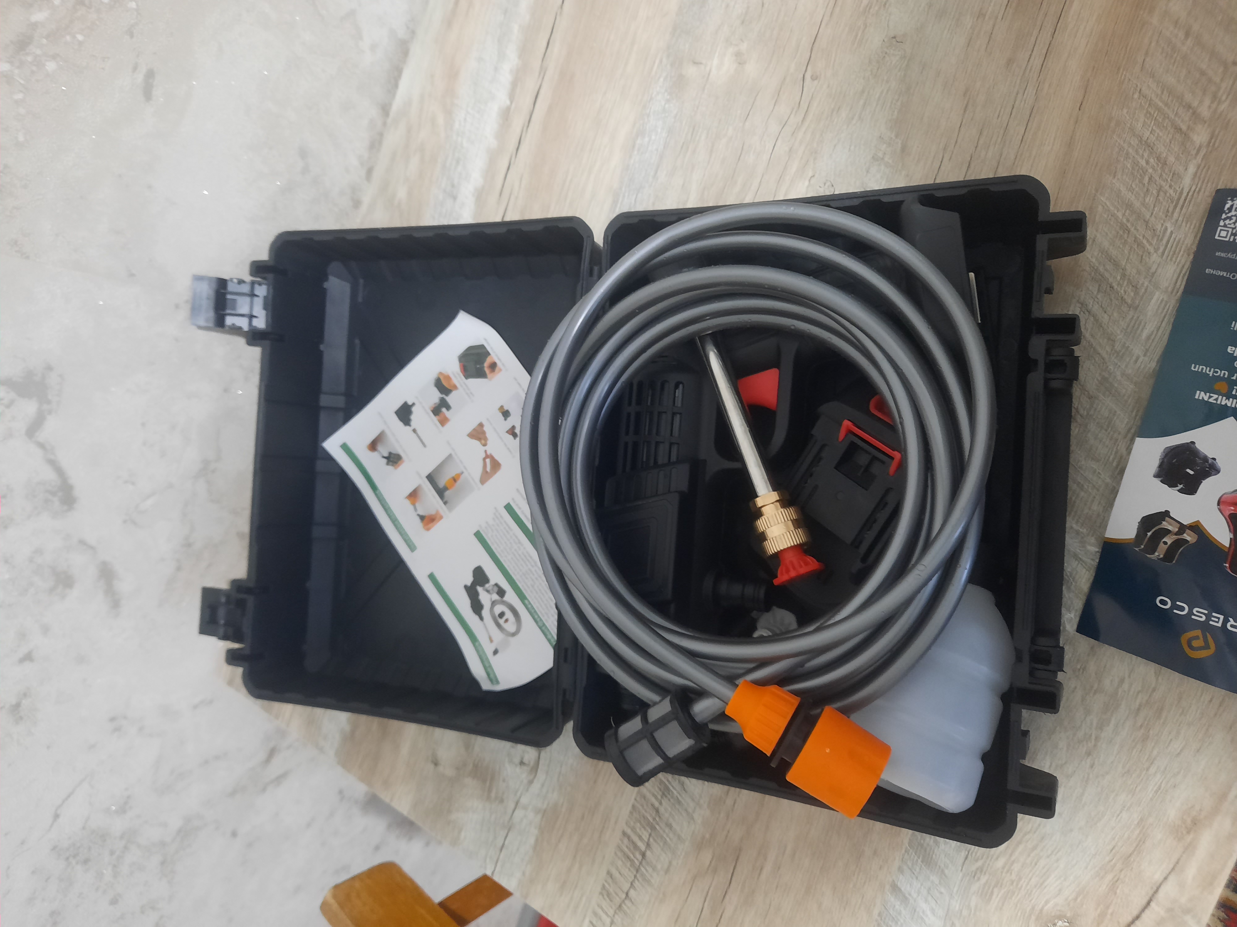 Karcher - 48 akkumulyatorli,portativ avtomobil yuvish moslamasi,avtomobil yuvish moslamasi