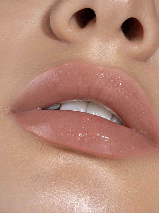 Hajm effekti bilan lab uchun yaltiroqlik LUXVISAGE ICON Lips Glossy Volume, LUXVISAGE