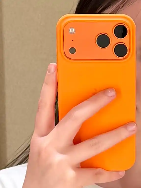 IPhone 17 Pro Max silikon g'ilofi – kamera himoyasi, 1.5 mm bortik