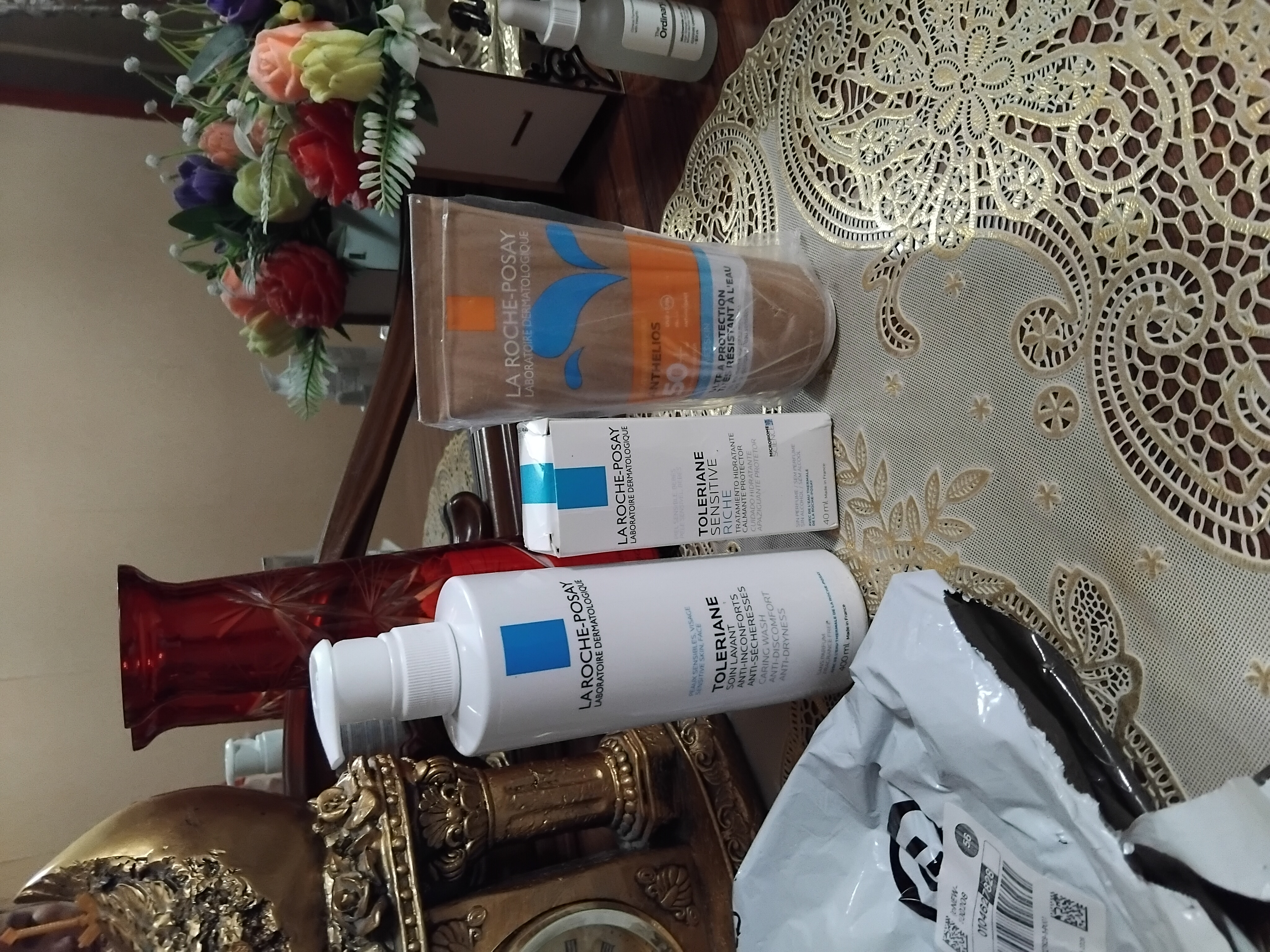 LA ROCHE-POSAY ANTHELIOS Солнцезащитный гель с технологией нанесения на влажную кожу для лица и тела SPF 50+, 200 мл