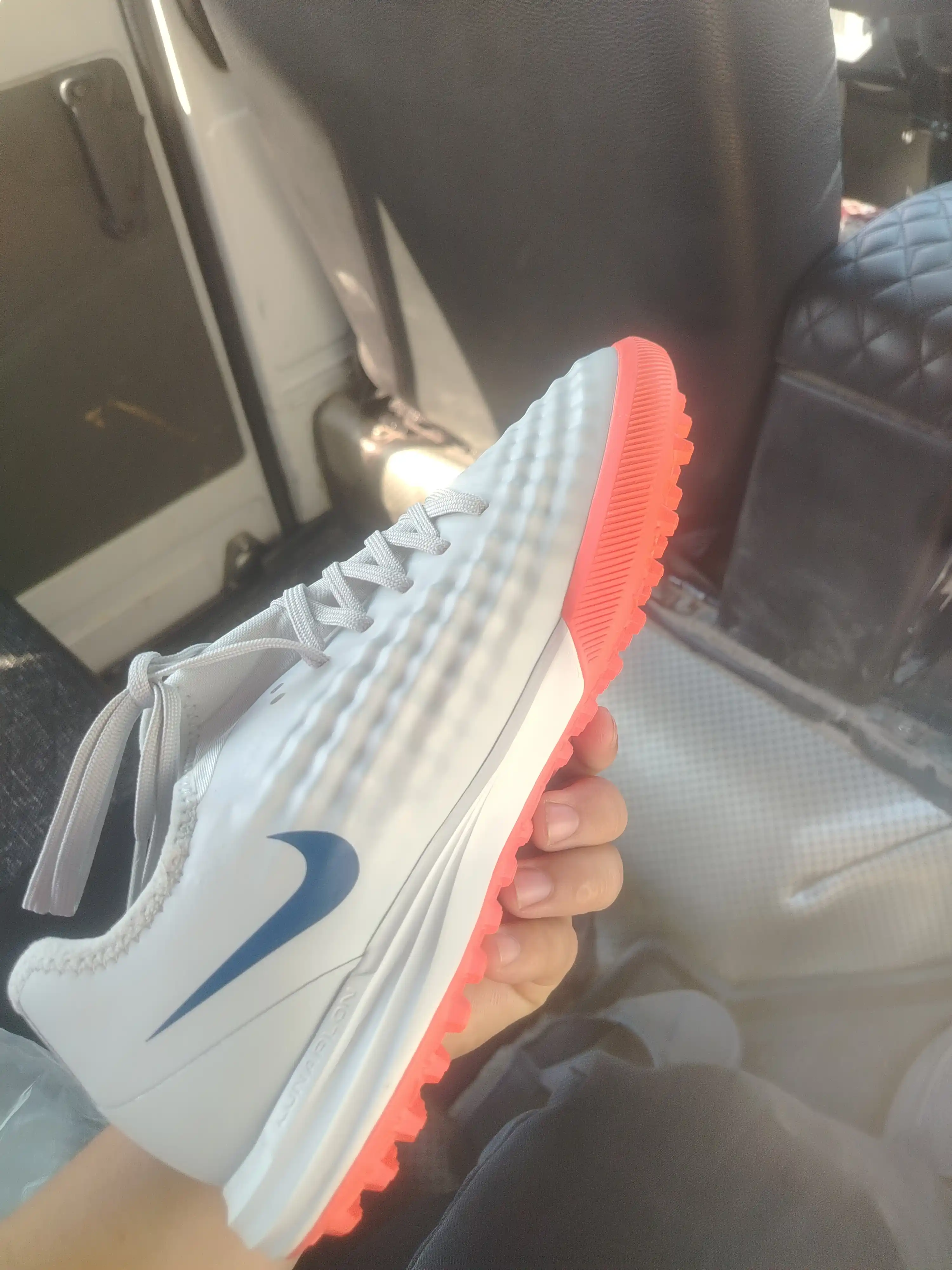 Футбольные сороконожки Magista (TF газон)