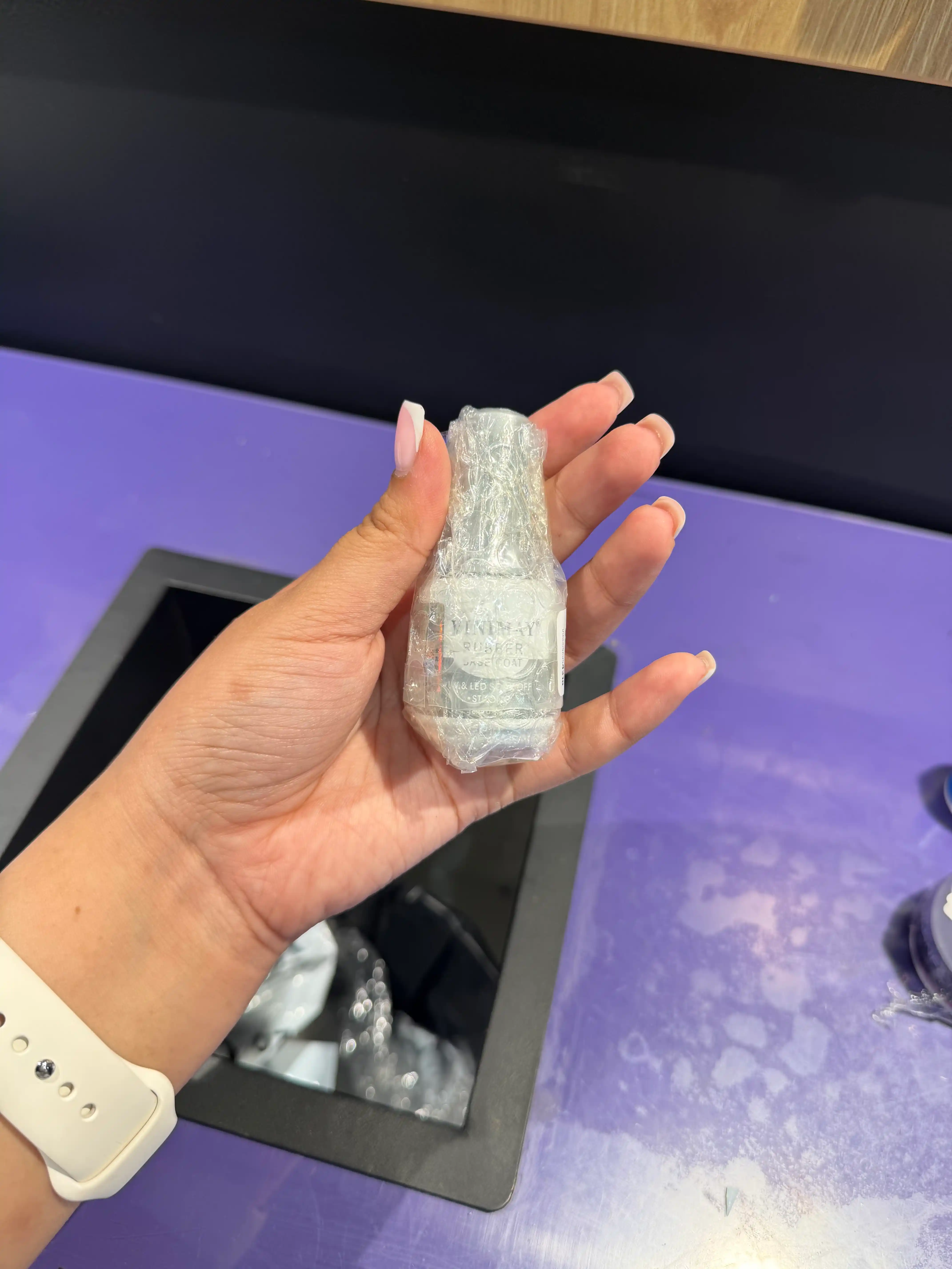 Vinimay Rubber Base, gel-lak uchun qovushqoqlik baza 15 ml — mustahkamlovchi asosiy qoplama