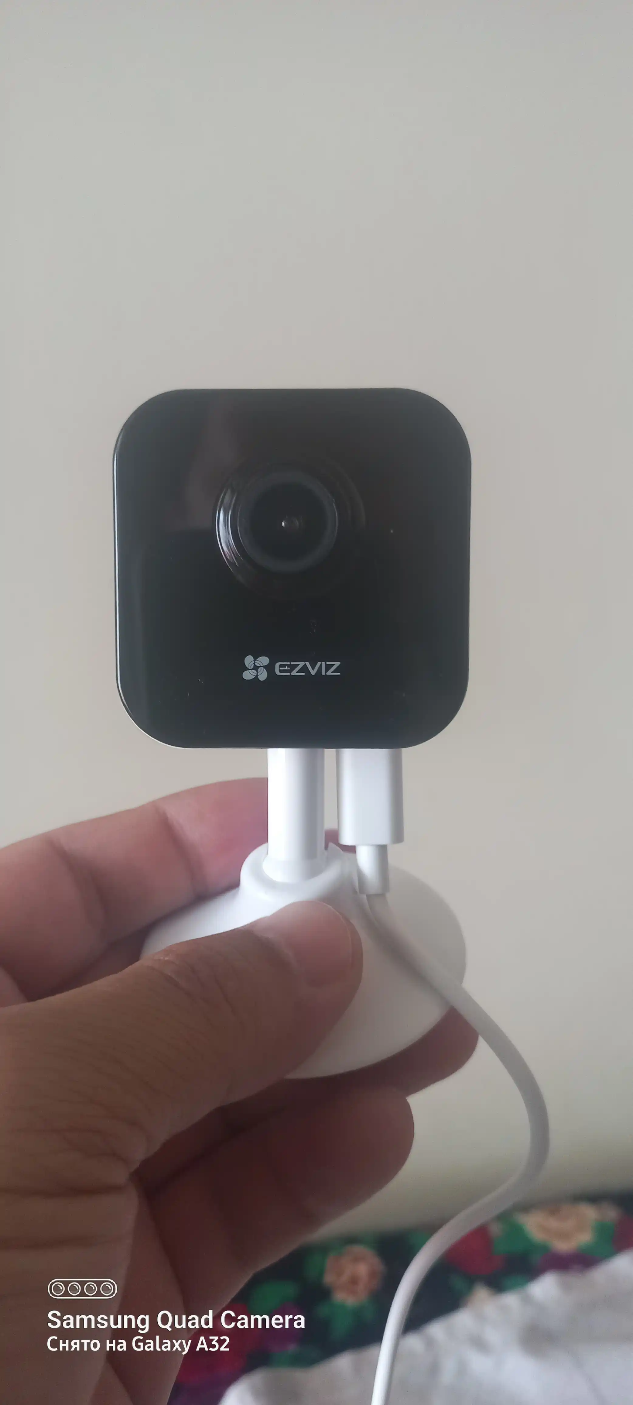 Камера видеонаблюдения Ezviz H1c (2Мп) Wi-Fi, двусторонний разговор, детектор движения