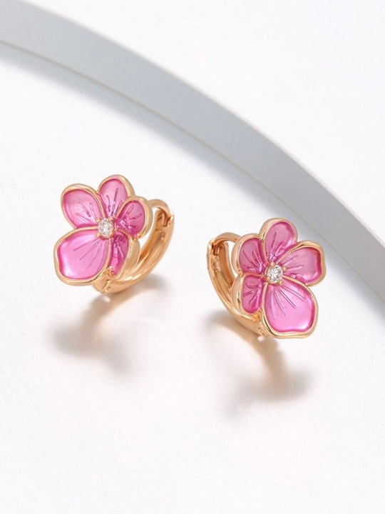 Xuping Jewelry brendining zamonaviy va nafis ziraklari