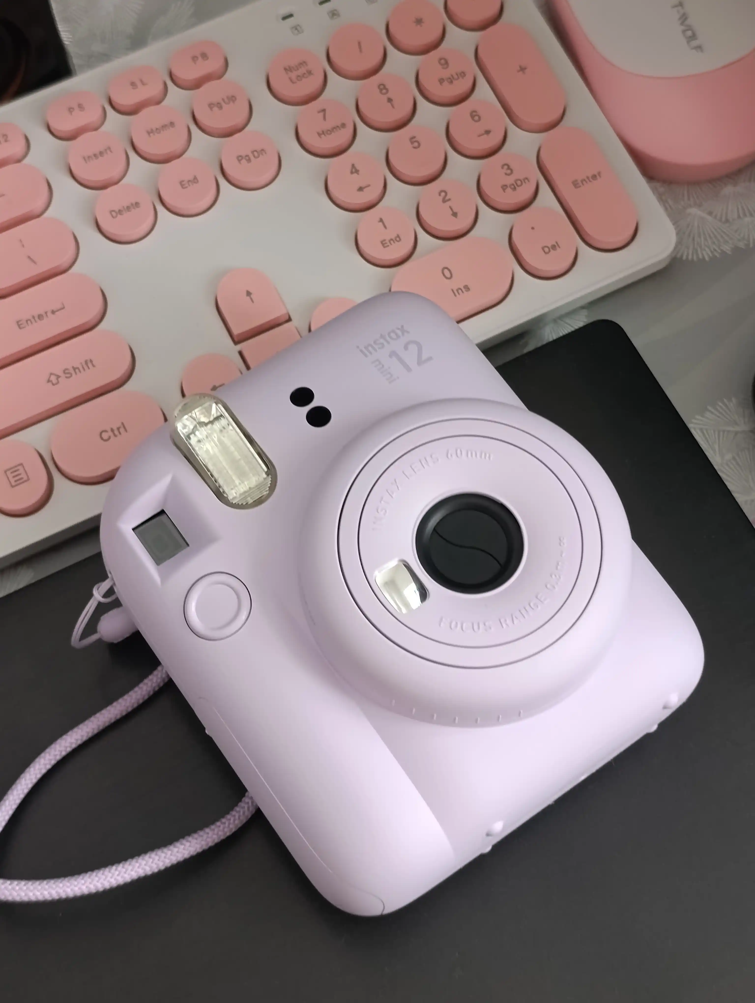 Bir zumda chop etish fotoapparati Fujifilm Instax Mini 12, 5 xil rang