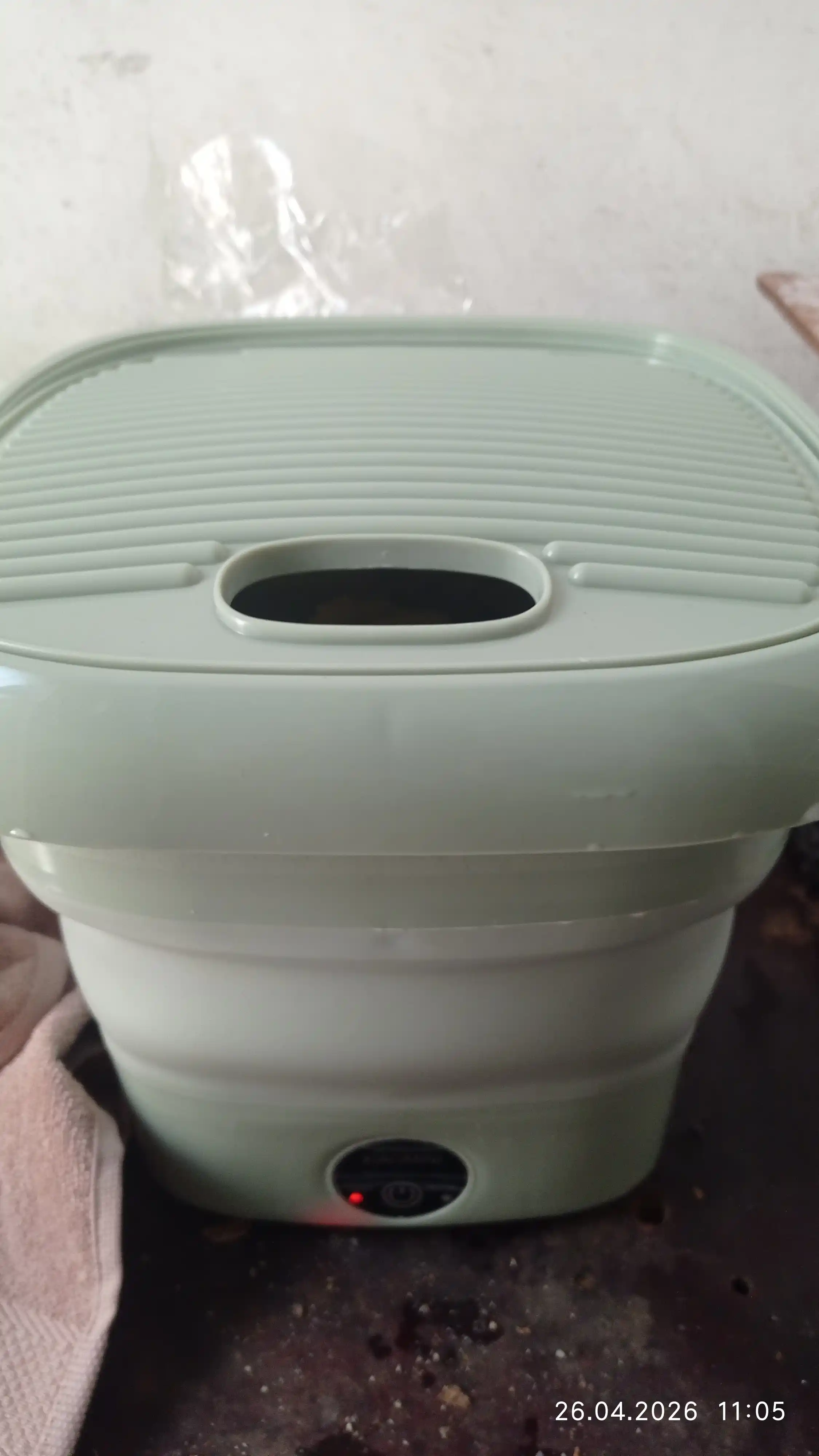 Kirmashina kiyimlarni yuvish uchun yig'iladigan kir mashina, 5L