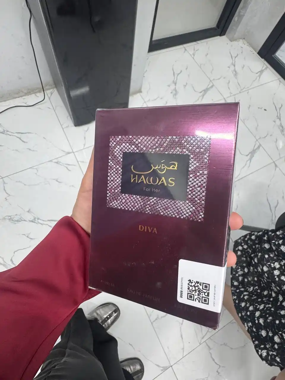 Ayollar uchun Lattafa YARA parfyumerlangan suvi, 100 ml