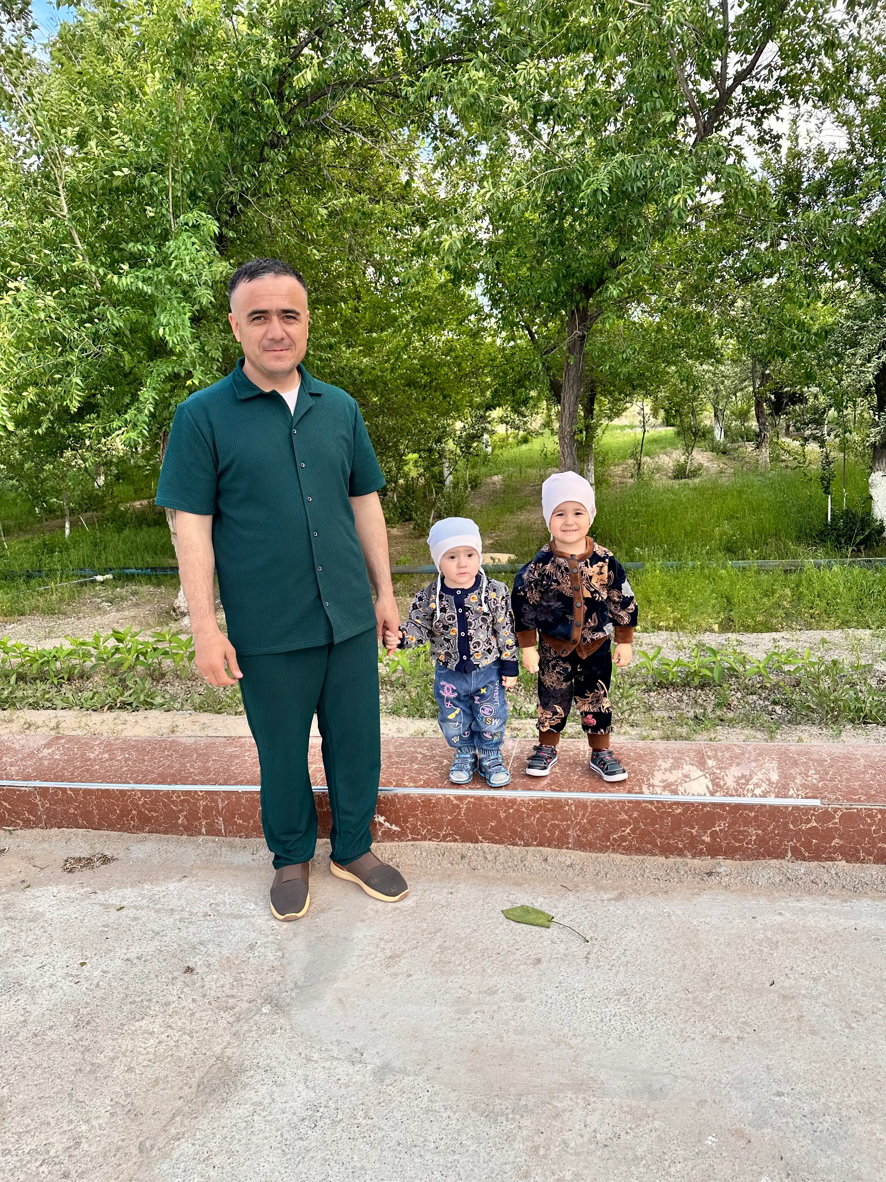 Erkaklar yozgi PAXTA plisse kostyumi ikki qismli ko‘ylak+shim DOUSTYLE kattaroq o‘lchamlar