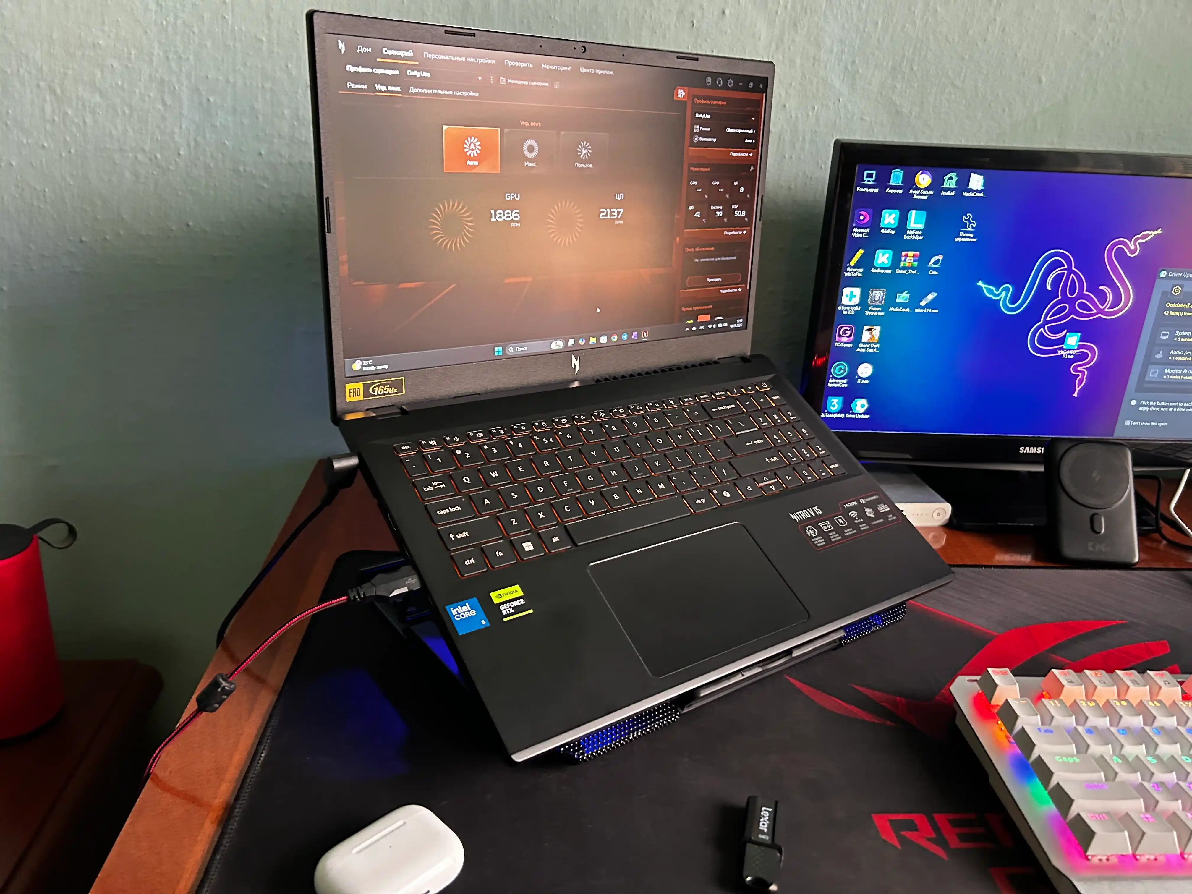 Подставка для ноутбука охлаждающая 2 вентилятора  -USB