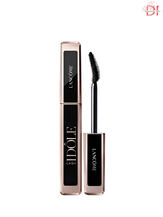 Lancome Lash Idole Black yengil tush kipriklarni burab, hajm va uzunlik baxsh etadi