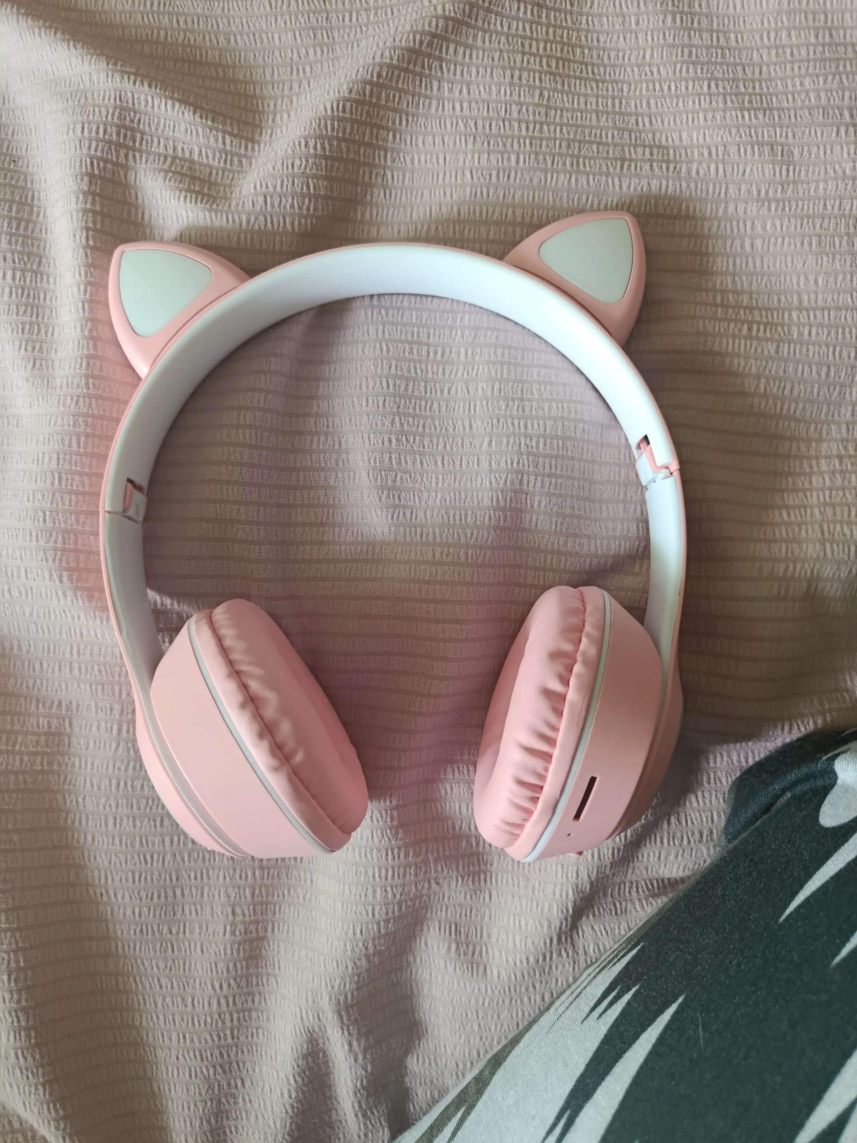 Simsiz quloqchin Cat Ear, yonadigan mushuk quloqlari bilan, Bluetooth