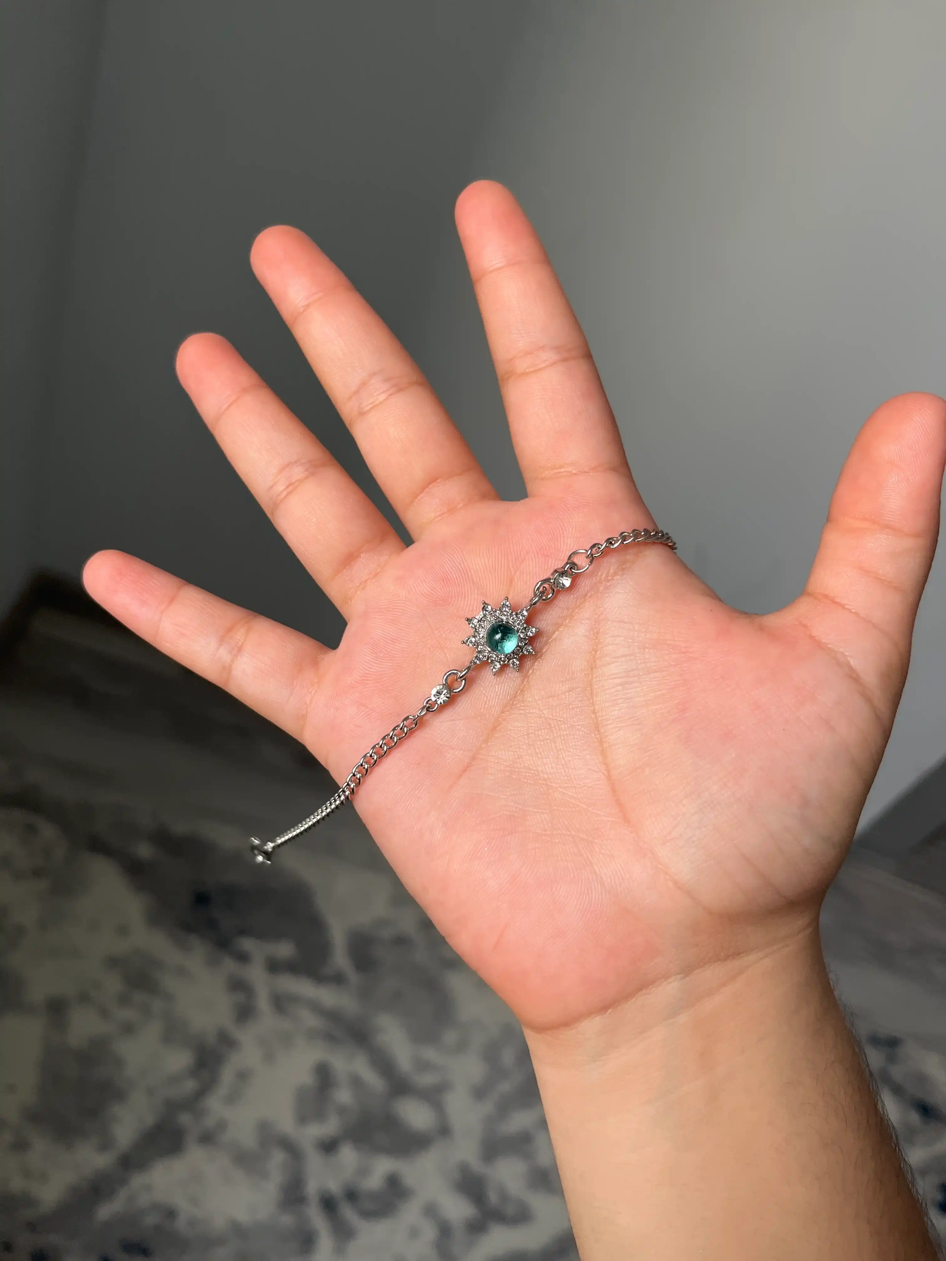 Ayollar bilakuzugi, qo'lga taqiladigan bilaguzuk, o'lchamsiz