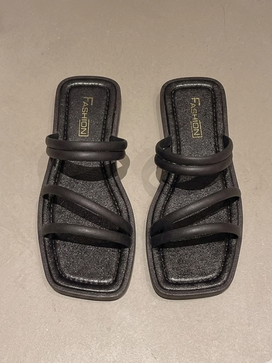 Yozgi va bahorgi zamonaviy ayollar shippagi — yangi dizayndagi tasmali sandal, 36-41