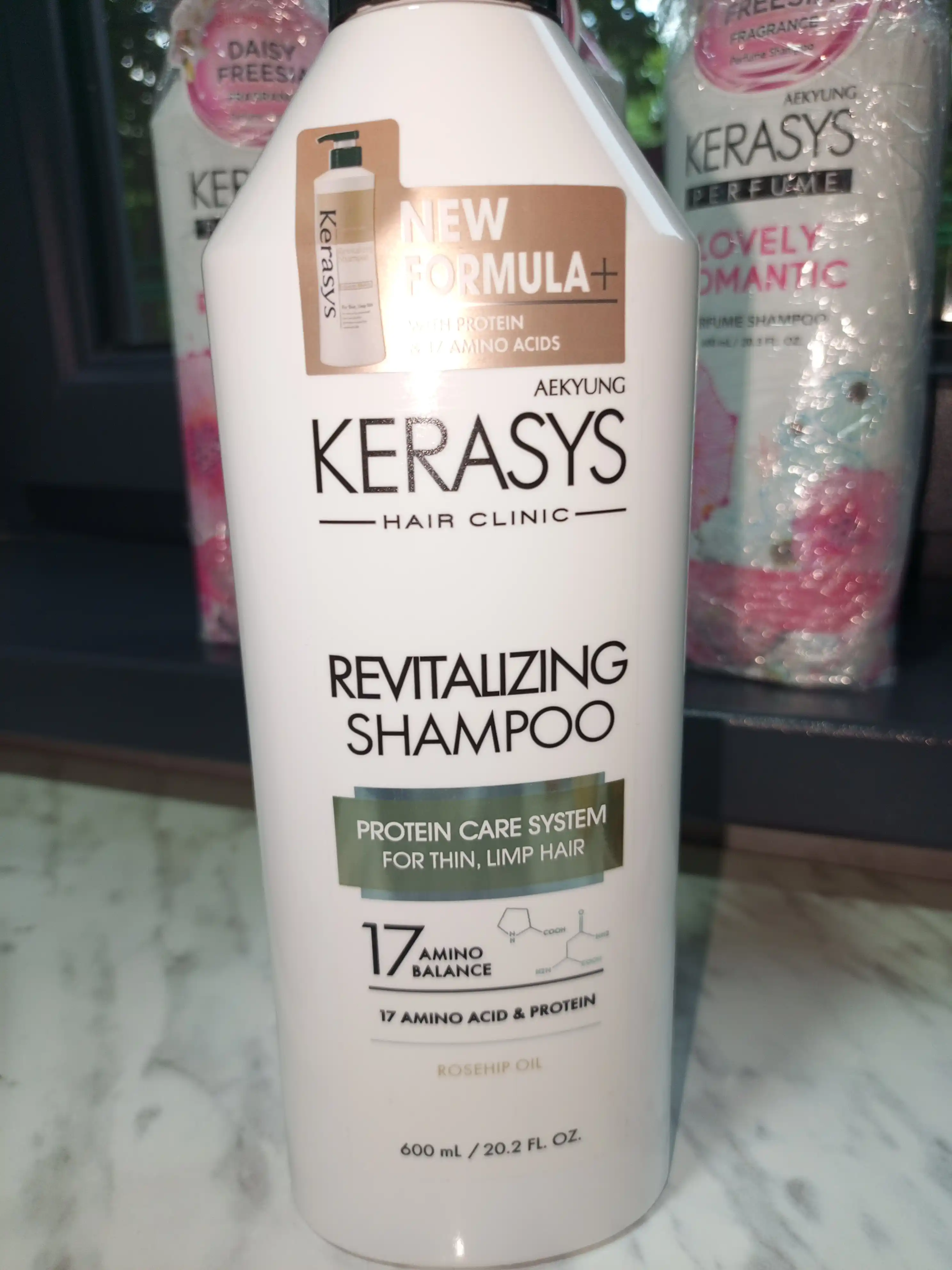 Shampun - Yog'li sochlar uchun, qayta tiklovchi Keratinli Kerasys Koreyski, 600 ml