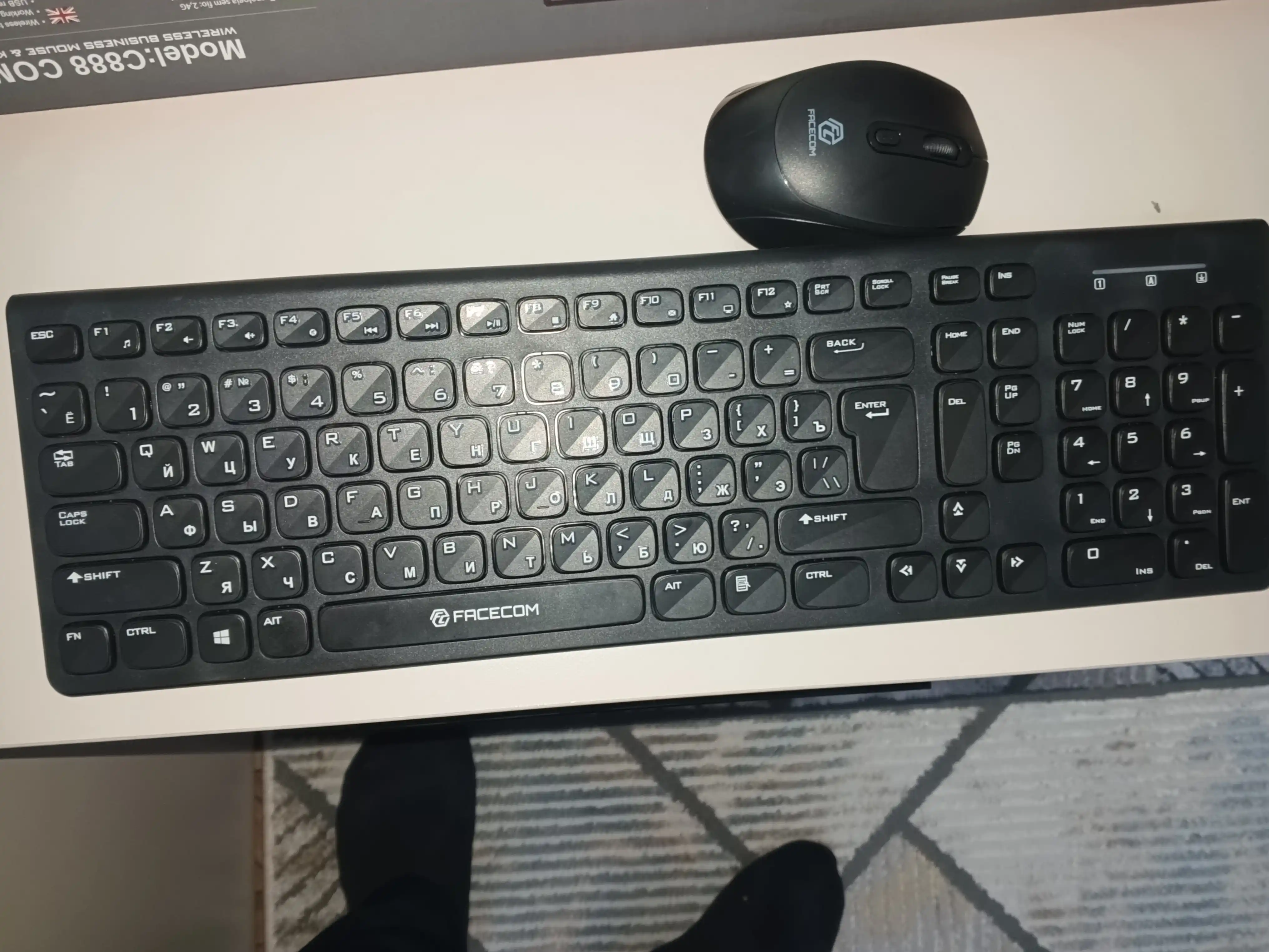 FACECOM C888 COMBO — simsiz klaviatura va sichqoncha to‘plami