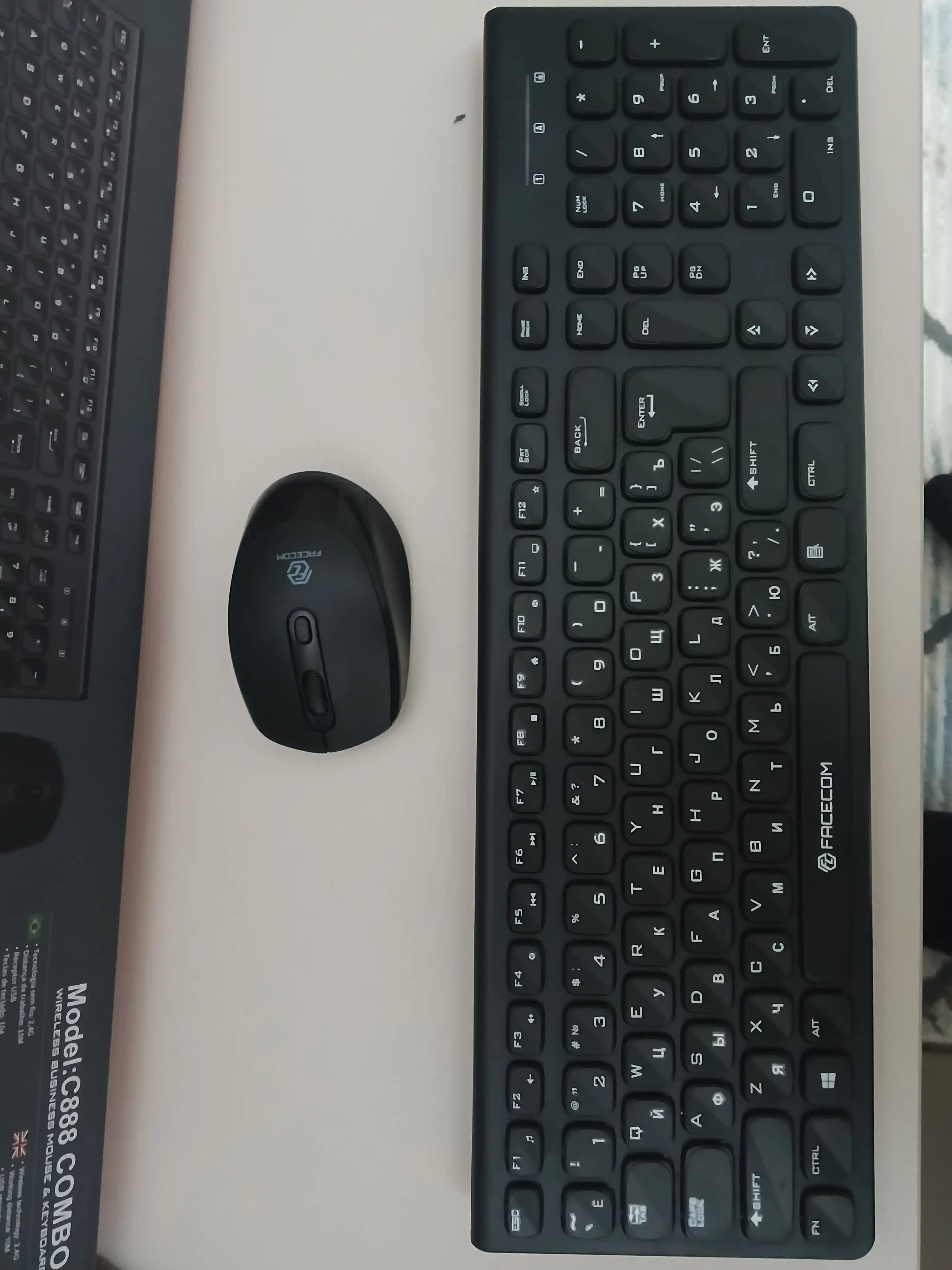 FACECOM C888 COMBO — simsiz klaviatura va sichqoncha to‘plami