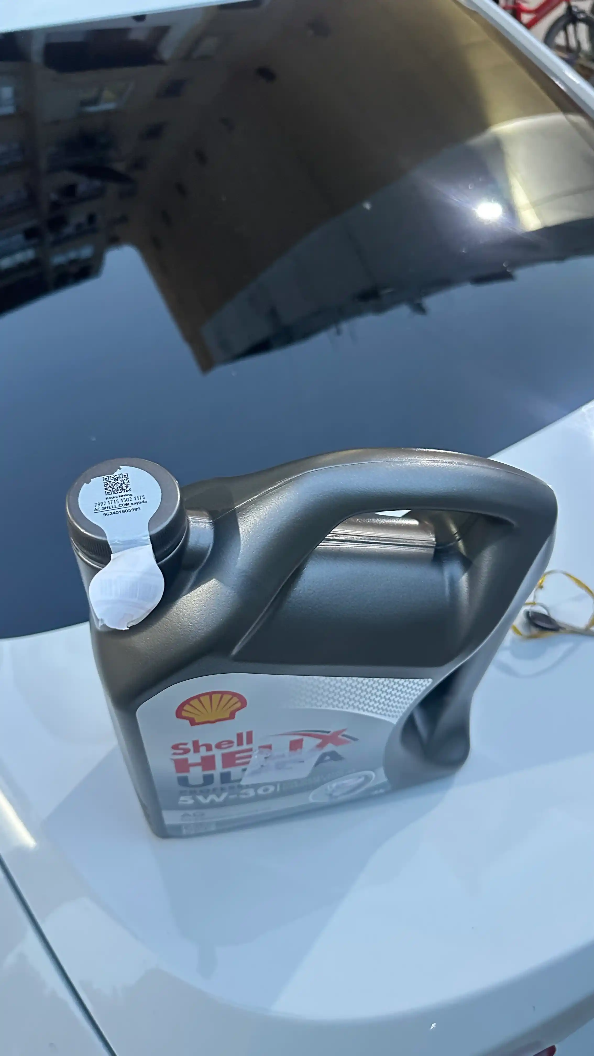 Moy Shell Helix Ultra Professional AG 5W-30, 4 litr