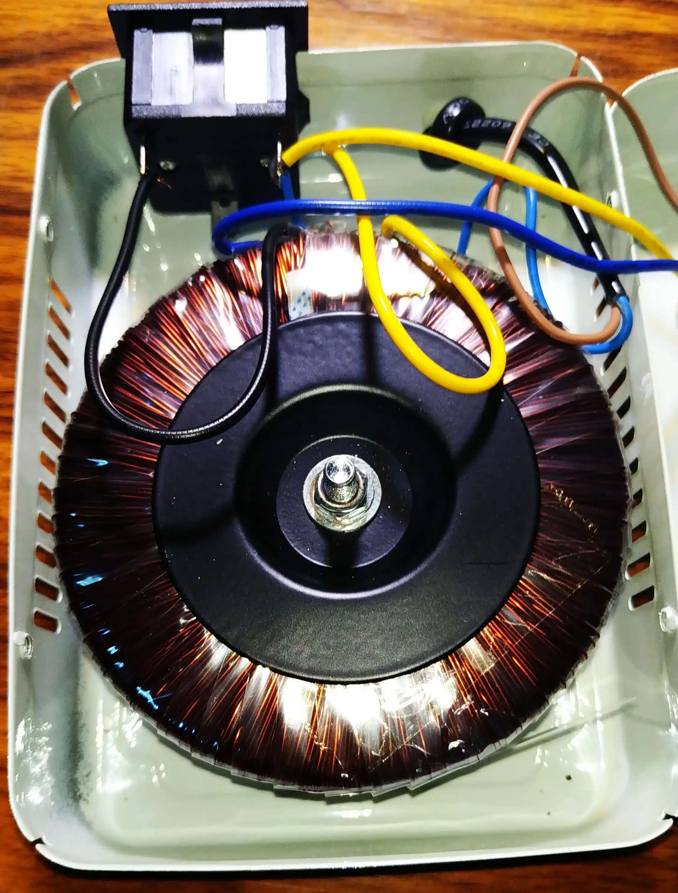 Понижающий трансформатор 220V-110V 1000W