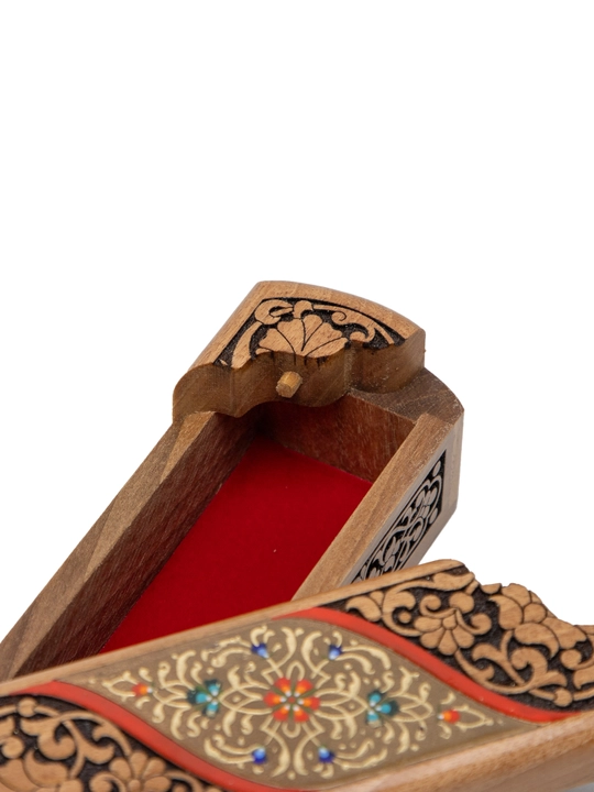 Yong'oq daraxtidan qo'lda ishlangan Islimi Craft short sirli ochish mehanizmli qutichasi