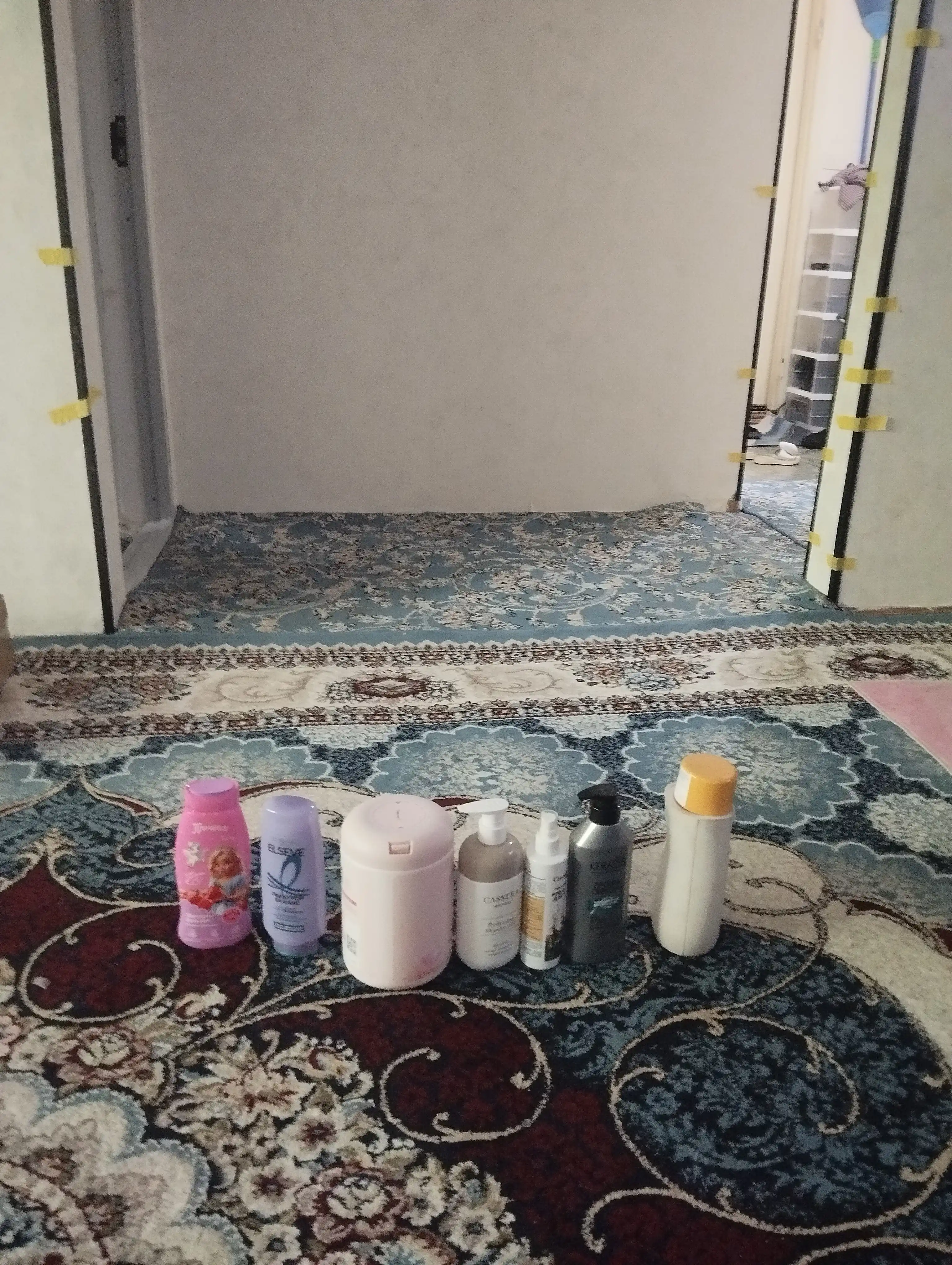 Sochlar uchun sprey 15 tasi 1 da Compliment krem-sprey, issiqlikdan himoya qiladi