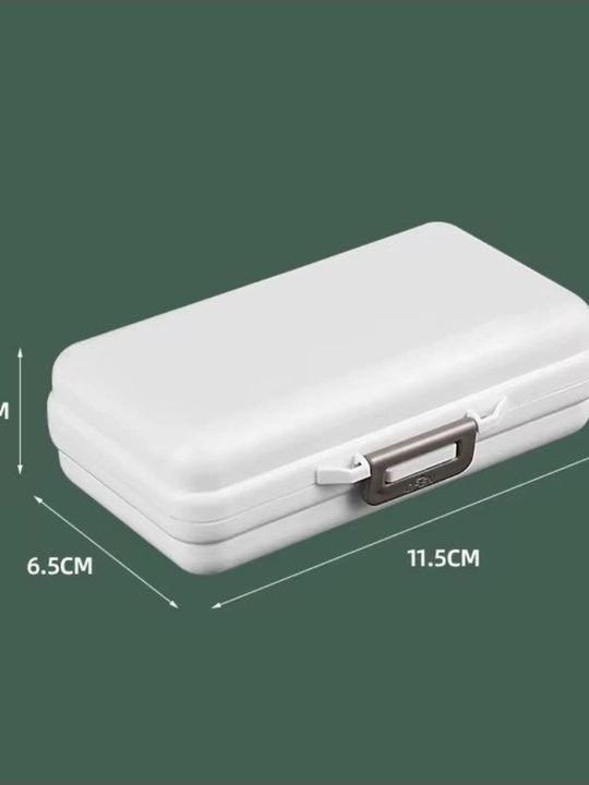 Minimalistik hap qutisi (hap organizatori) mini birinchi yordam to'plami