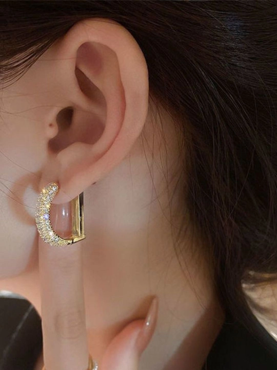 Серьги для женщин