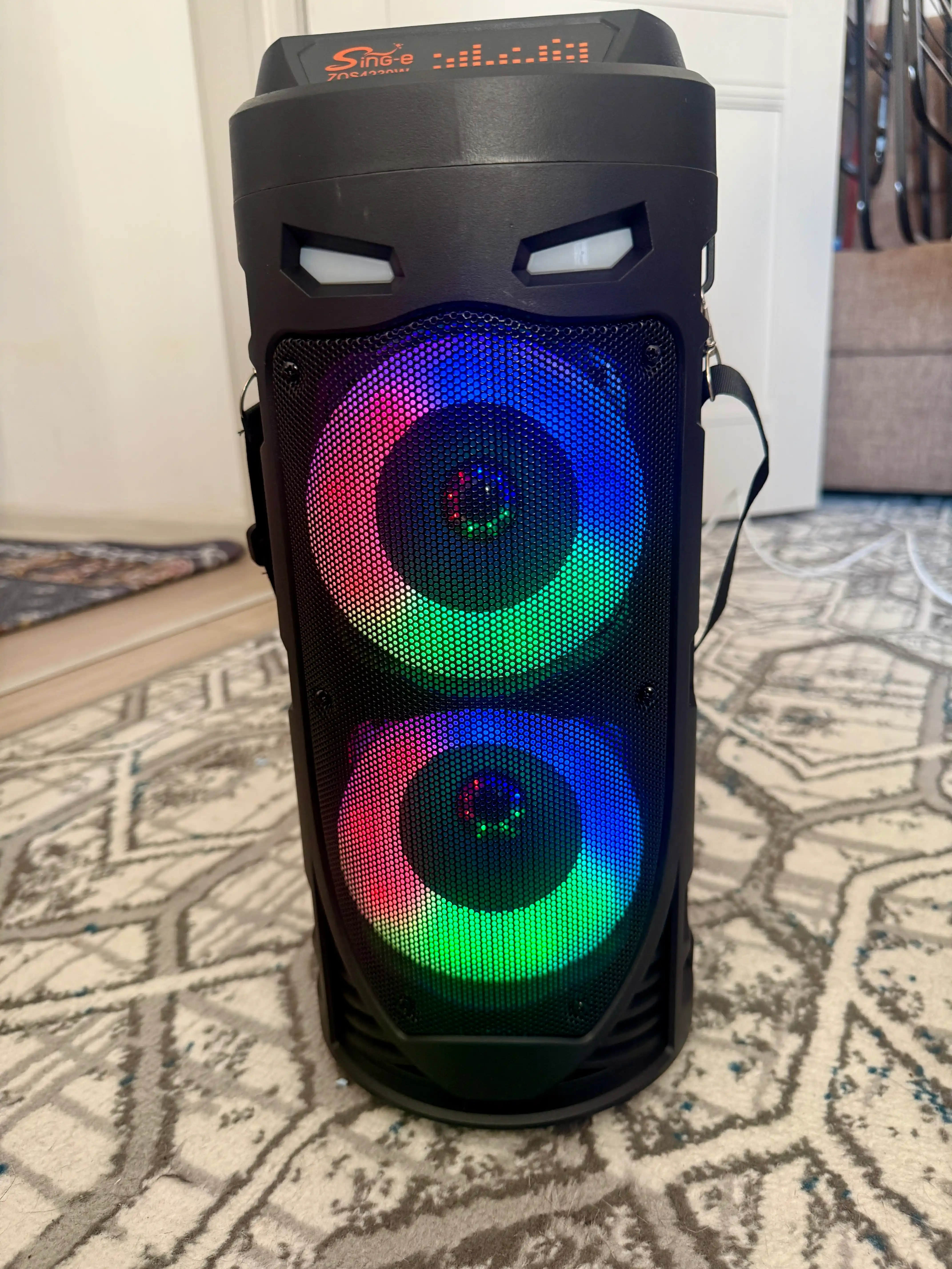 Karaoke uchun mikrofonli FIDGO portativ Bluetooth kolonka