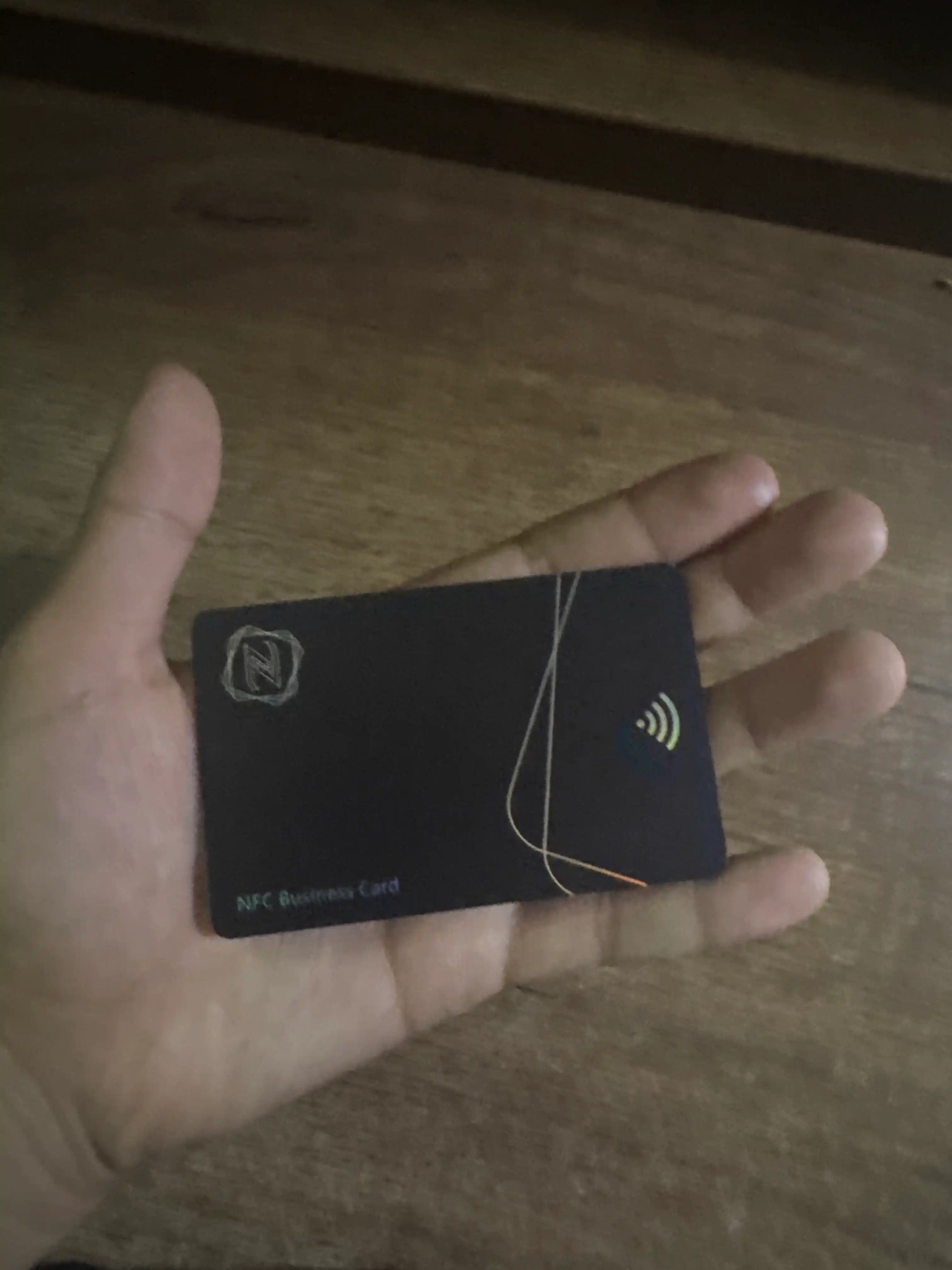 NFC karta, vizitka — bir teginishda profilni ochishning zamonaviy usuli