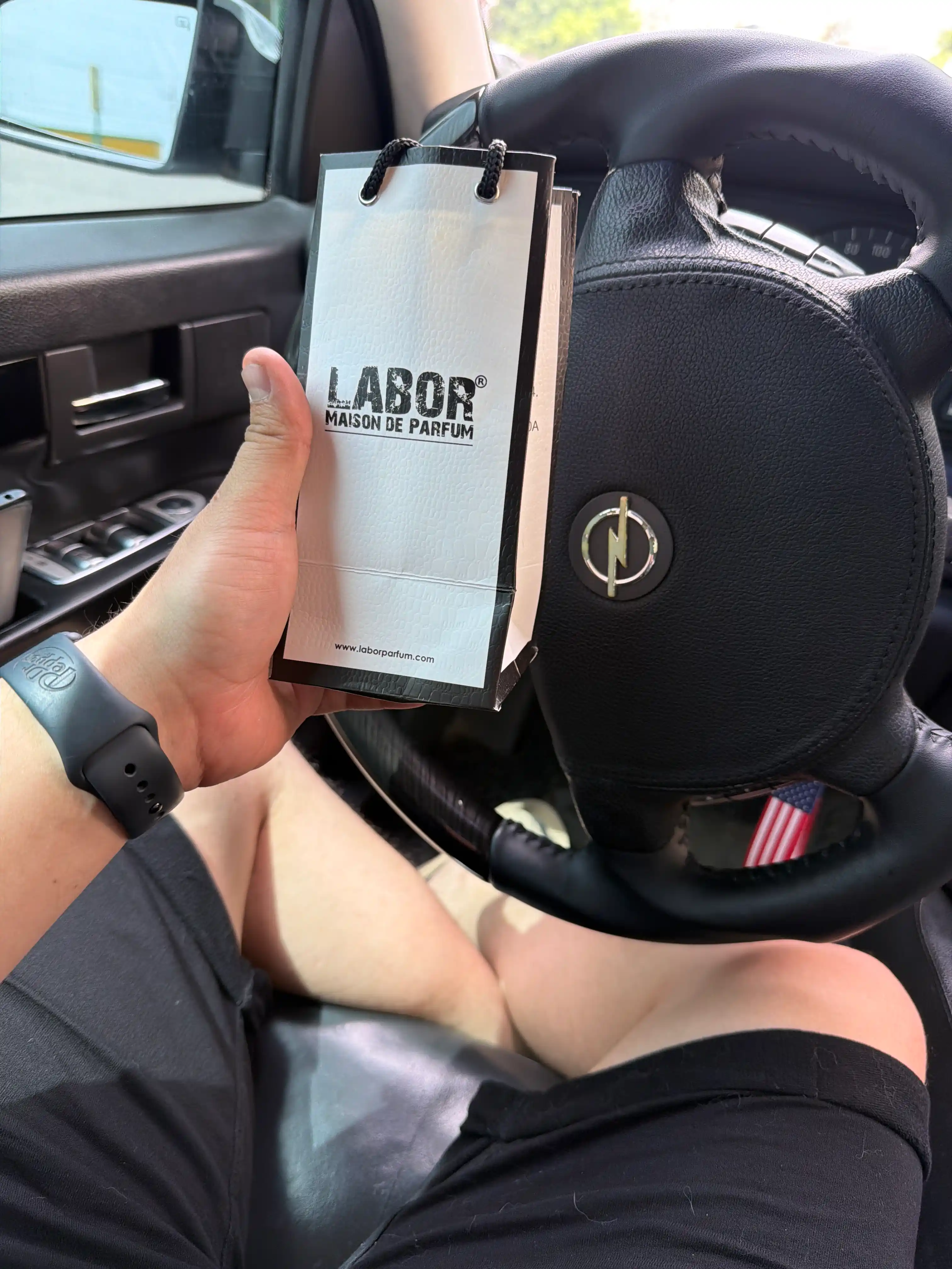 LABOR Parfum Oligarch Roja Dove, еrkaklar parfyumi maxsus flakonlarda
