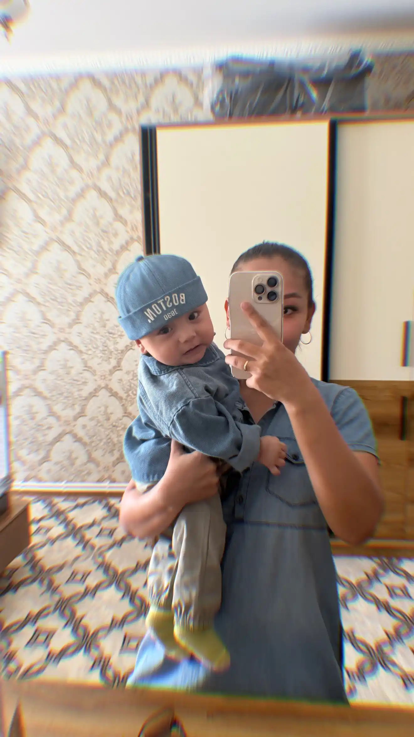 Детская одежда для мальчиков, тройка: удобный и стильный образ на каждый день