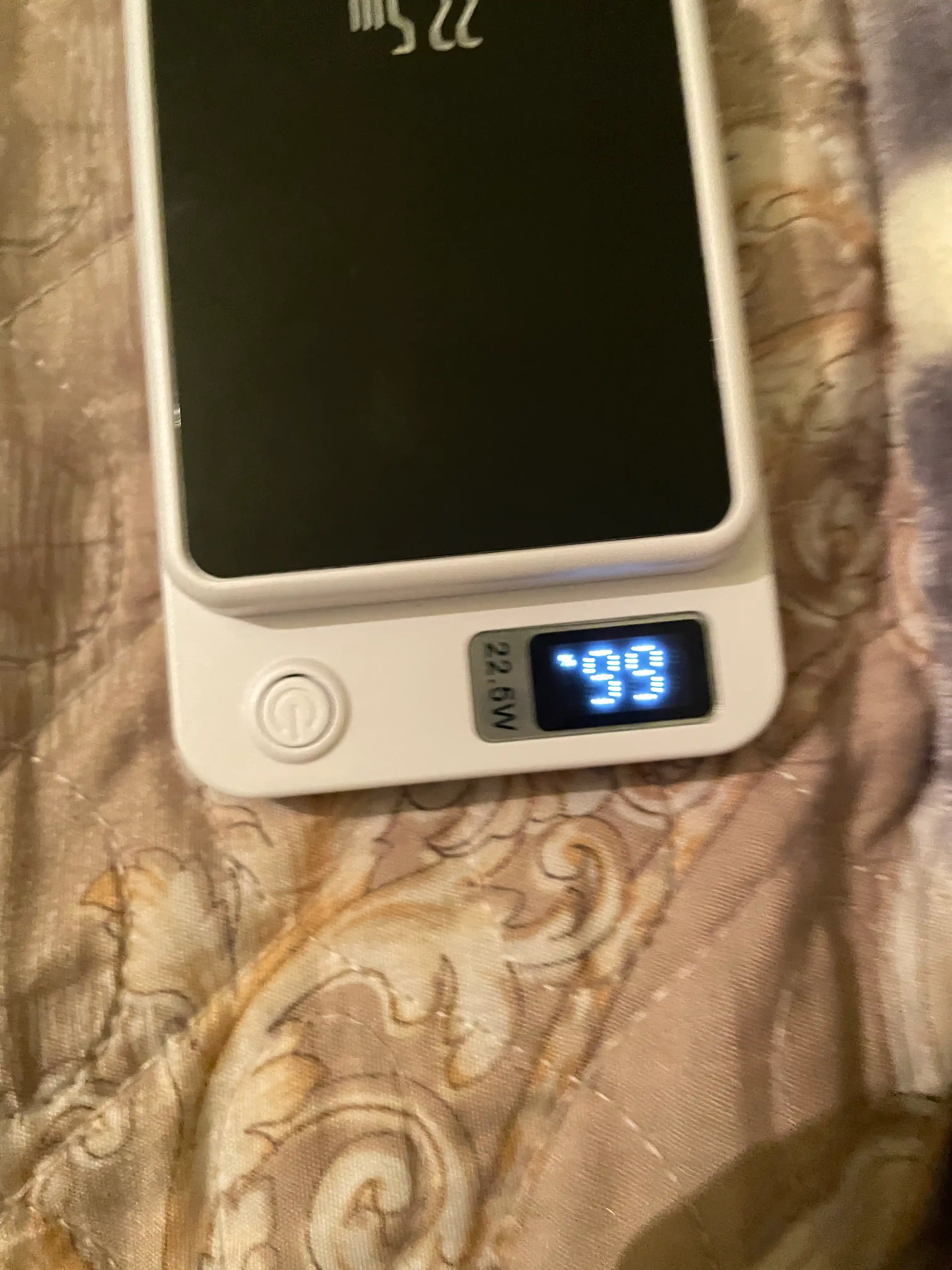 Tashqi akkamulyator, simsiz Power Bank, 10 000 mA/soat , 22.5W quvvatlash, MagSafe