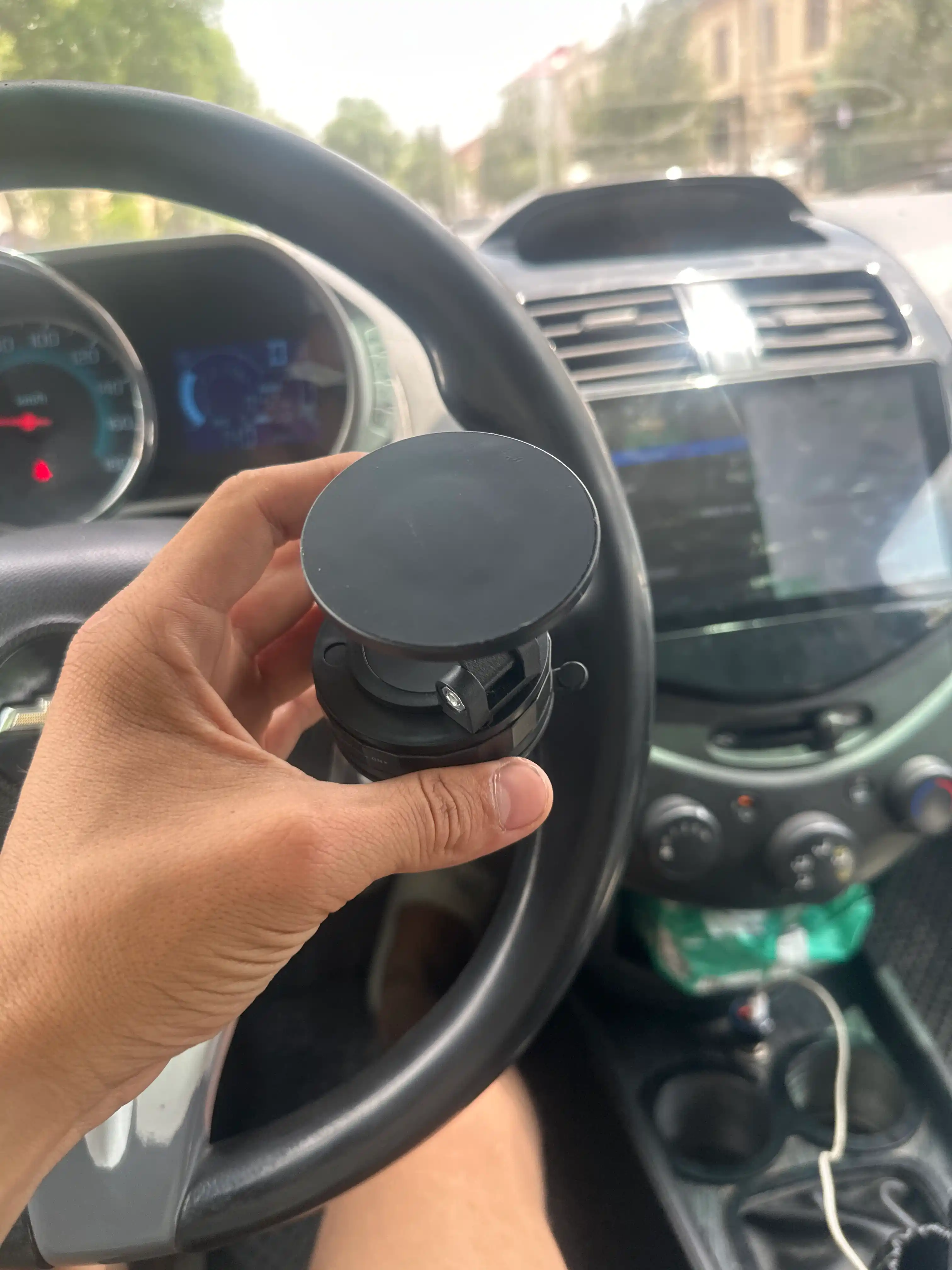 Avtomobil uchun magnit vakuumli telefon ushlagichi Magsafe bilan, 360 darajali, prisoskali