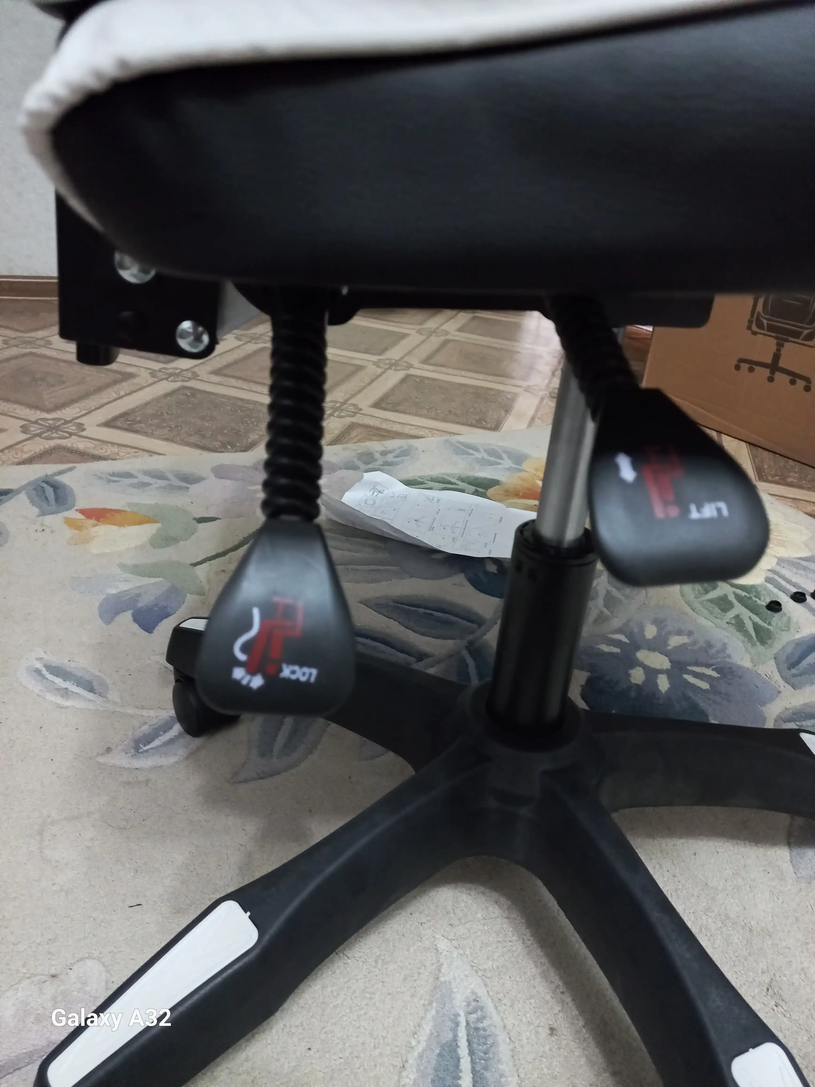 EIRON FIT o‘yin kreslosi, 120 kg gacha, ergonomik, mustahkam karkas, PU teri