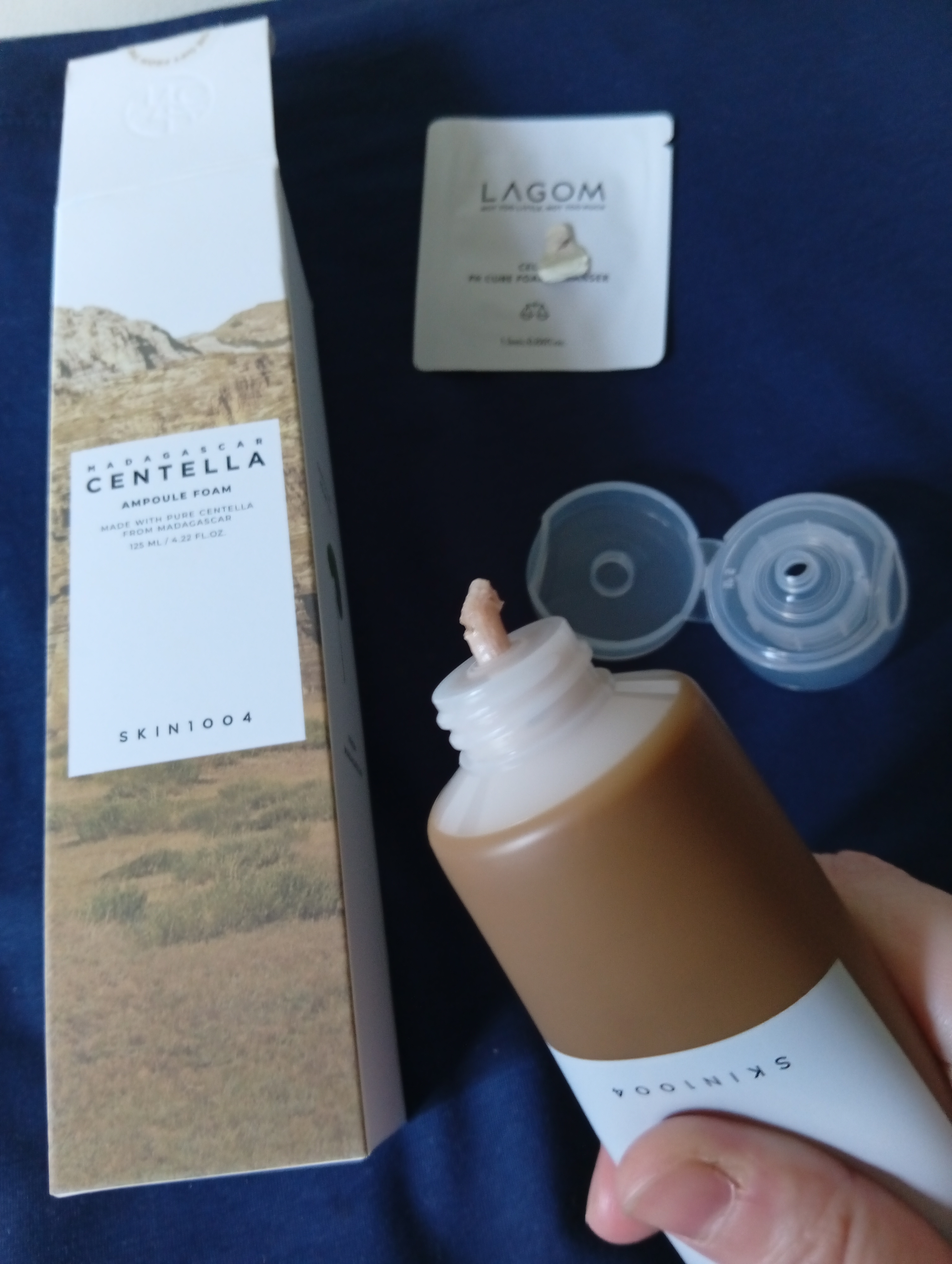 Centella bilan yuvinish uchun ko'pik, Skin1004 Madagaskar Centella Ampoule ko'pik, 125 ml