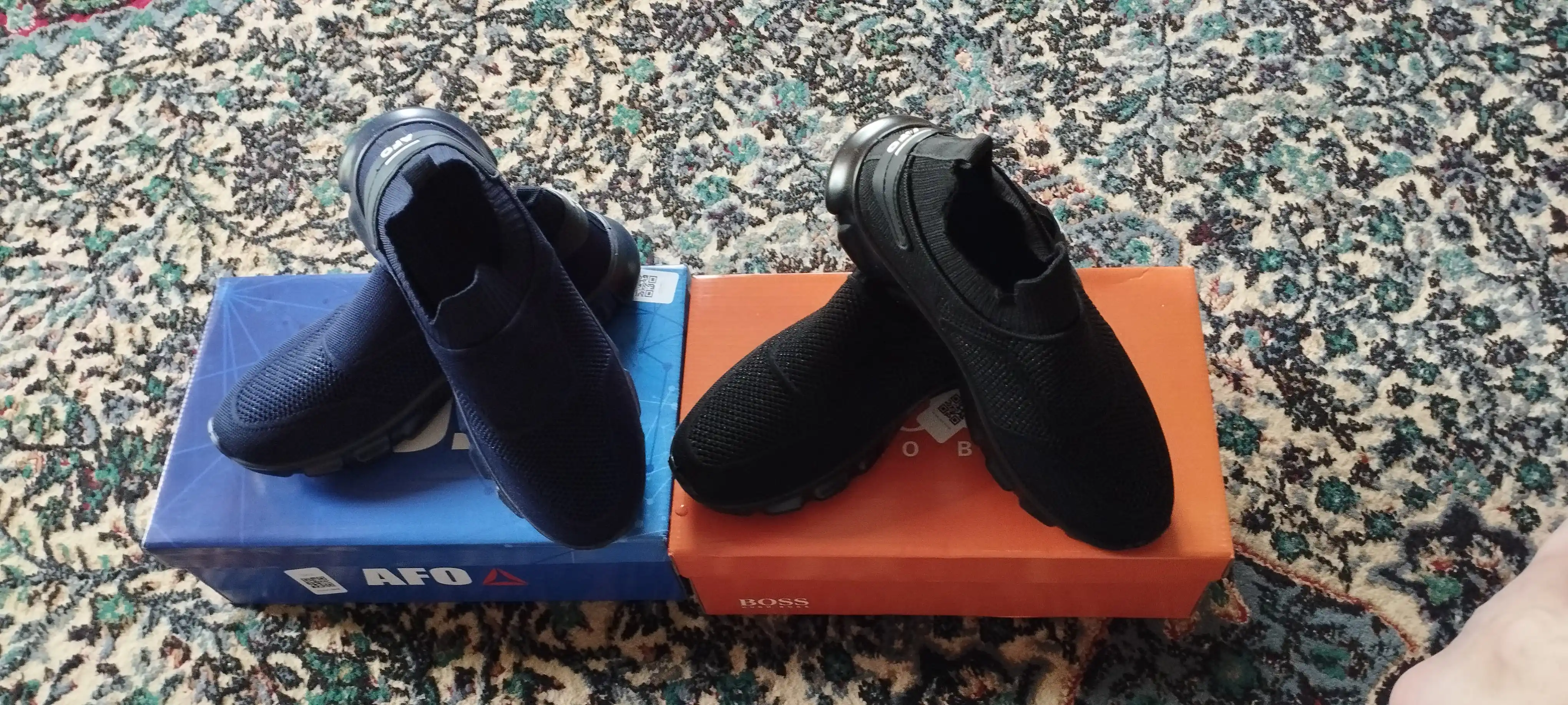 Tod's erkaklar sliponlar o'lchami 39-43, kichik o'lchamlar tavsiya etiladi