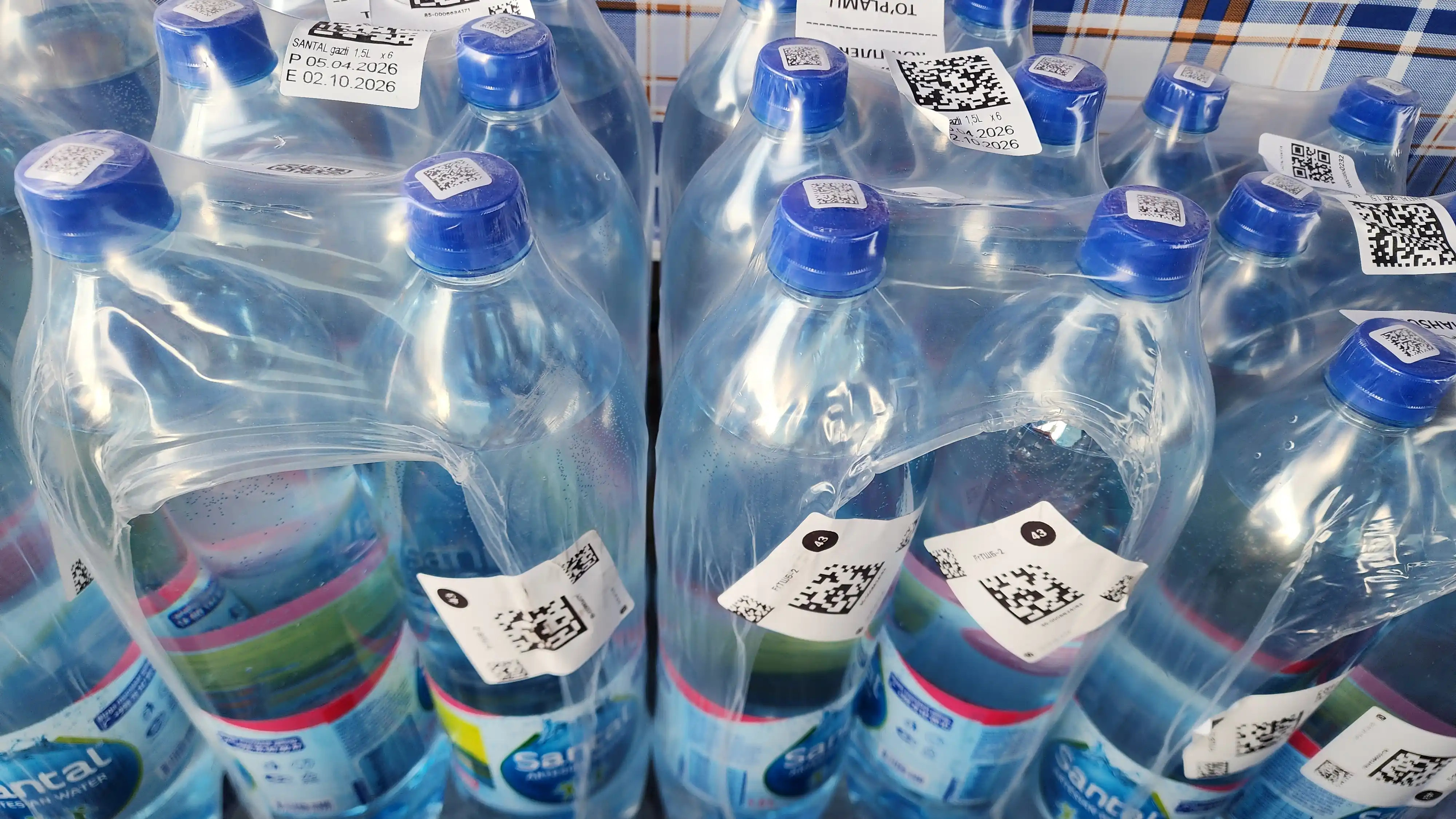 Gazlangan suv SANTAL, 1.5 litr dan 6 dona